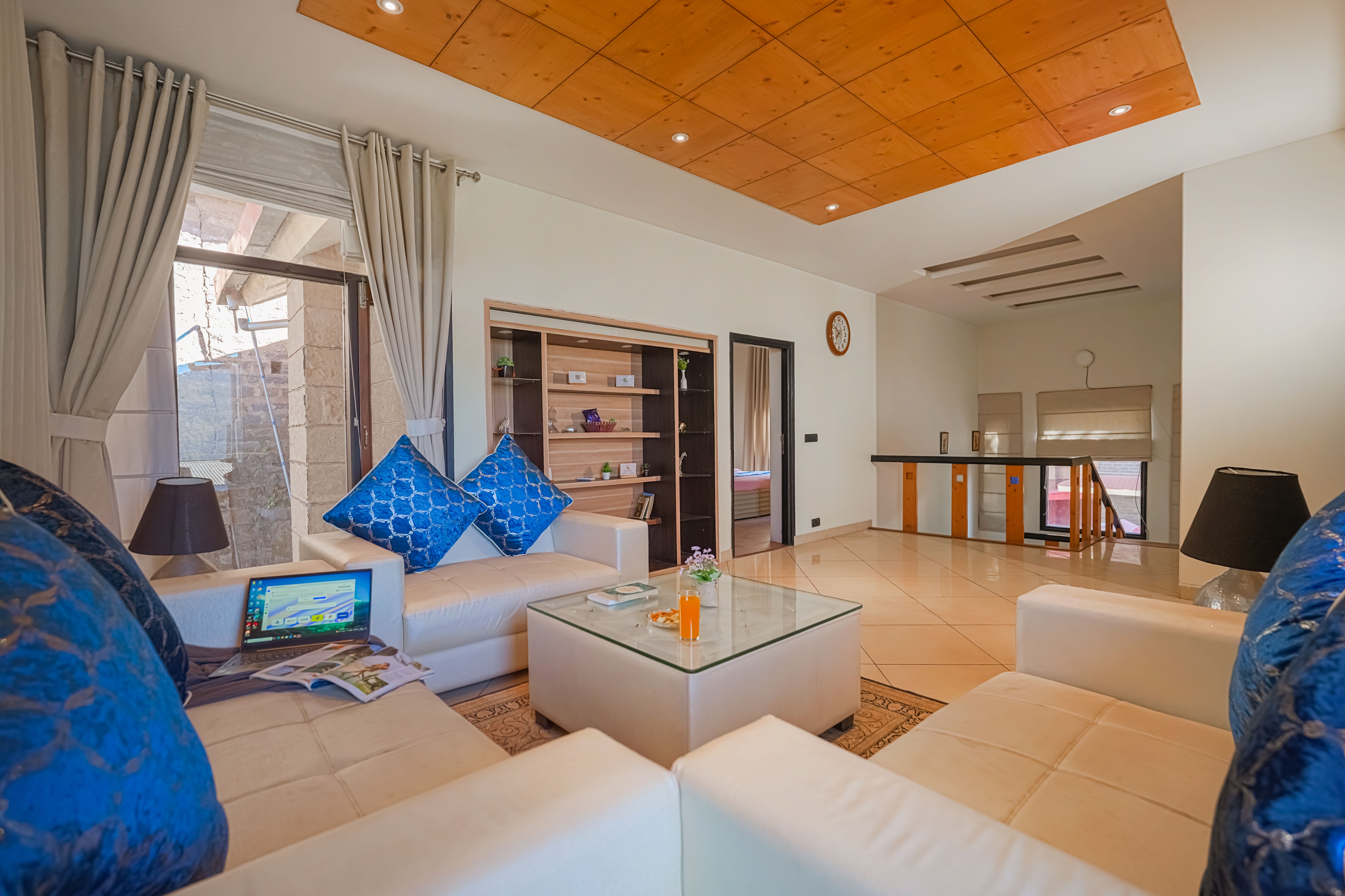 Living area 2