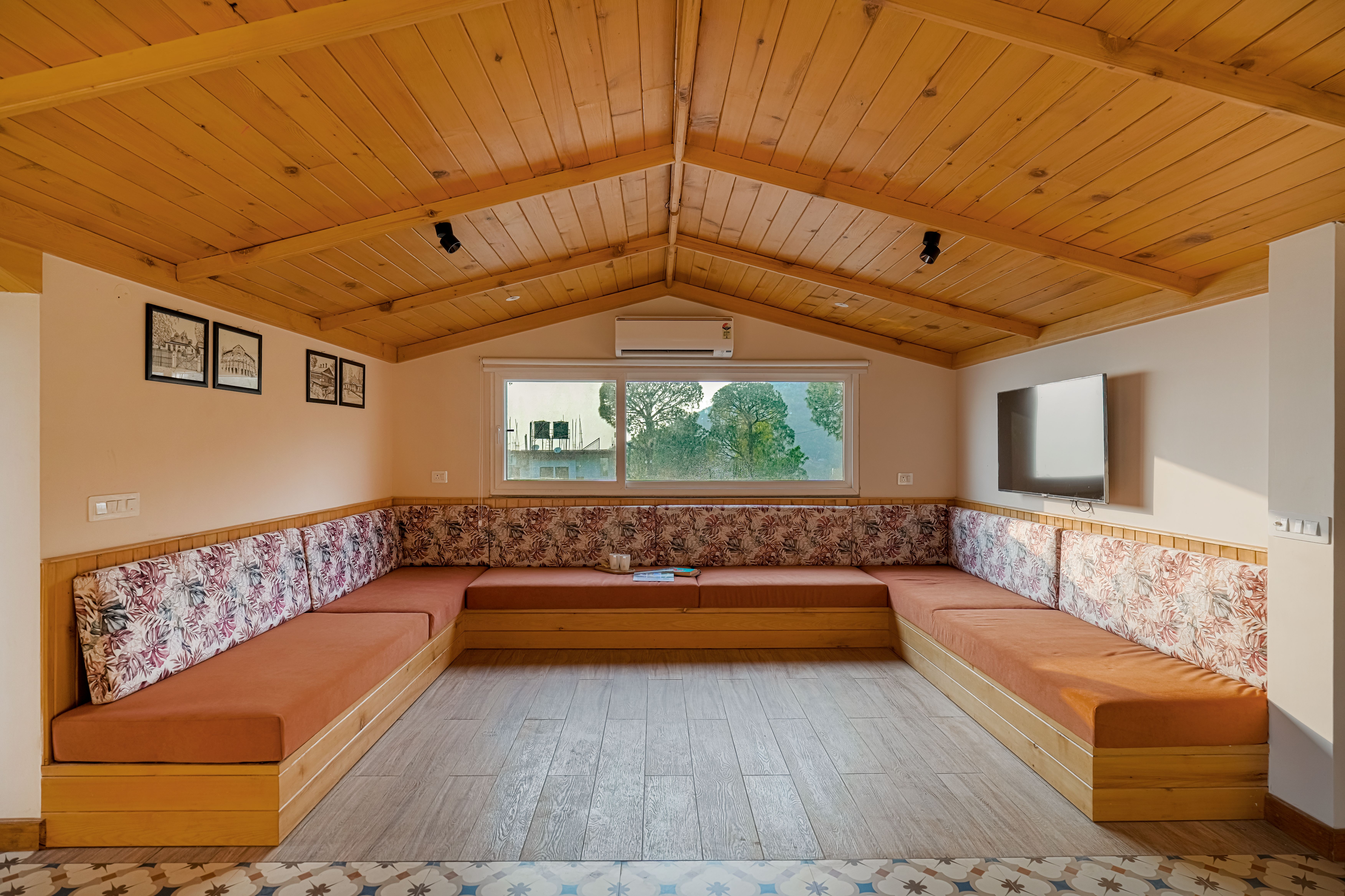 Lounge area