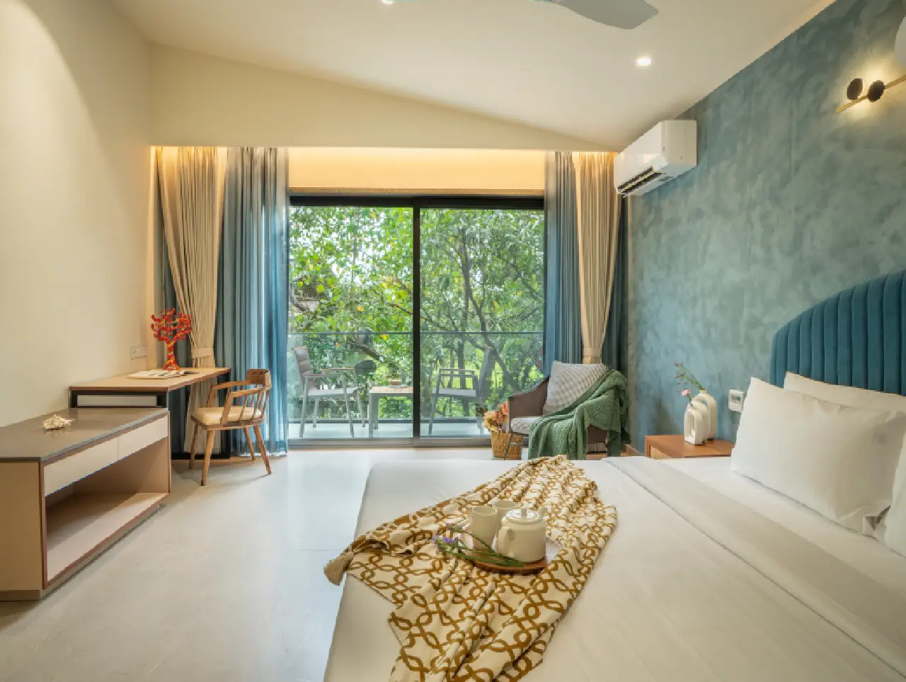 Waves Cloud 7 Villa, Goa - Bedroom