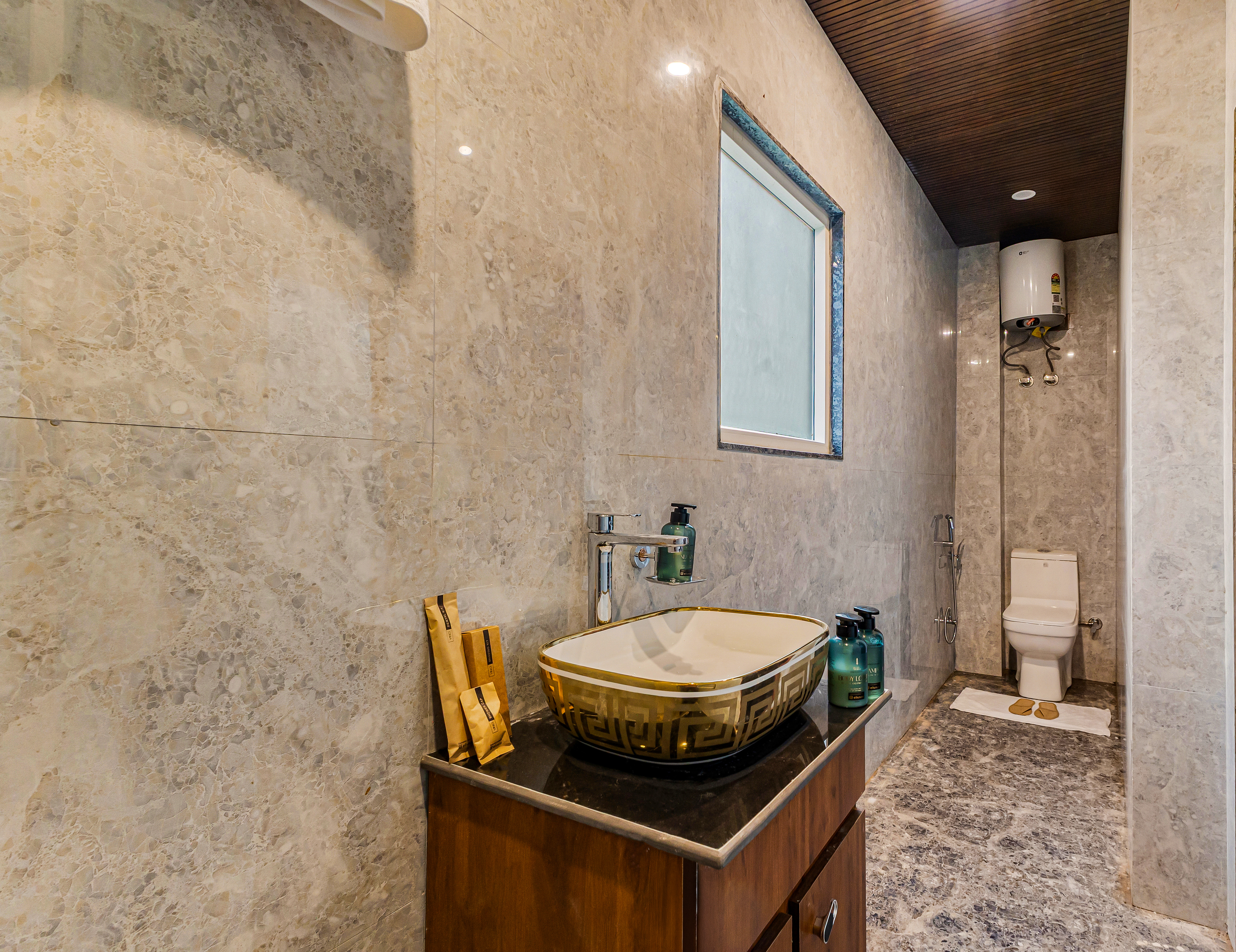 6 BHK Pet-Friendly Farmhouse With Private Pool, Landscaped Lawn, Gaming Room & Patio — photo 34