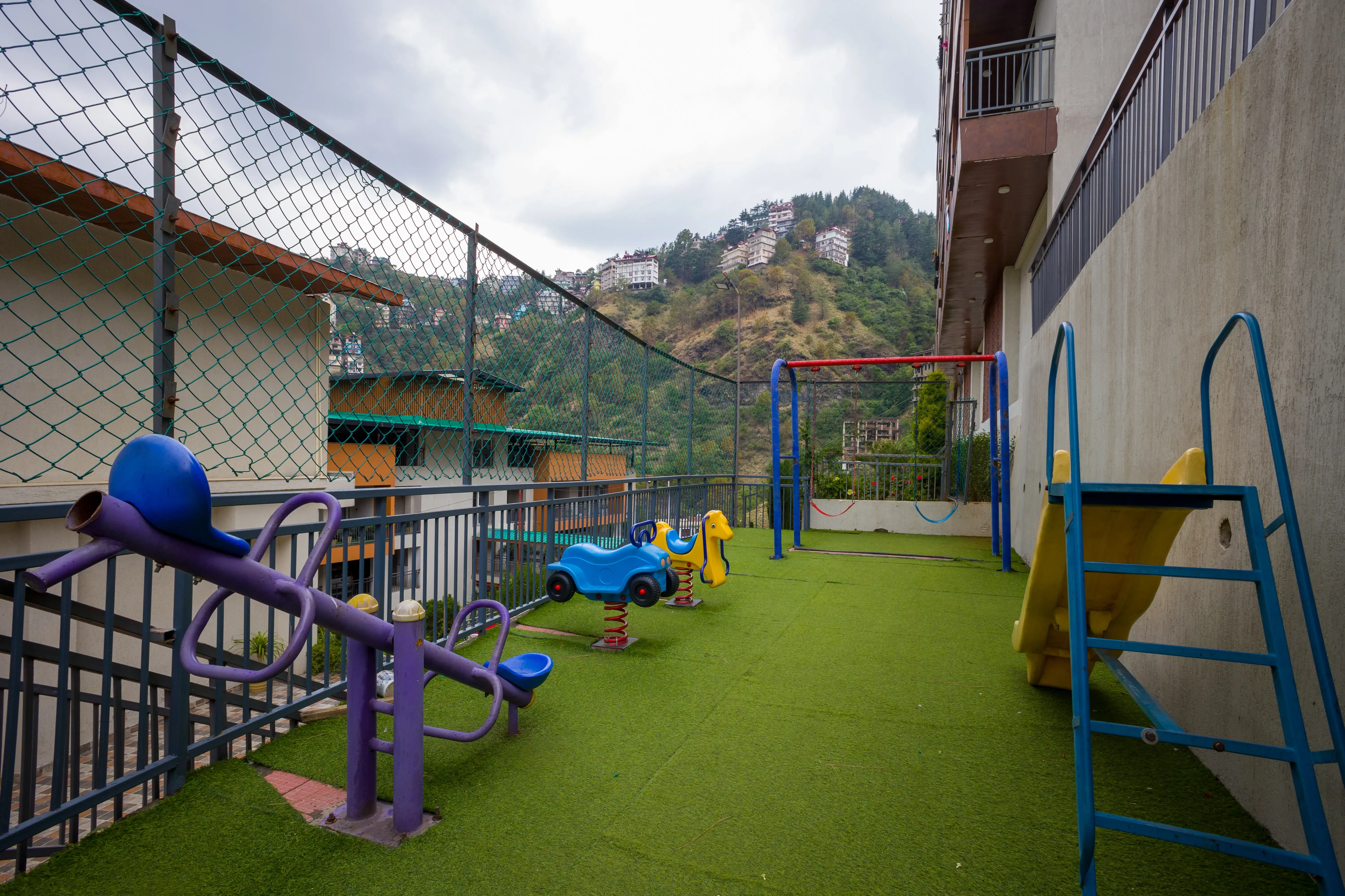 Common play zone