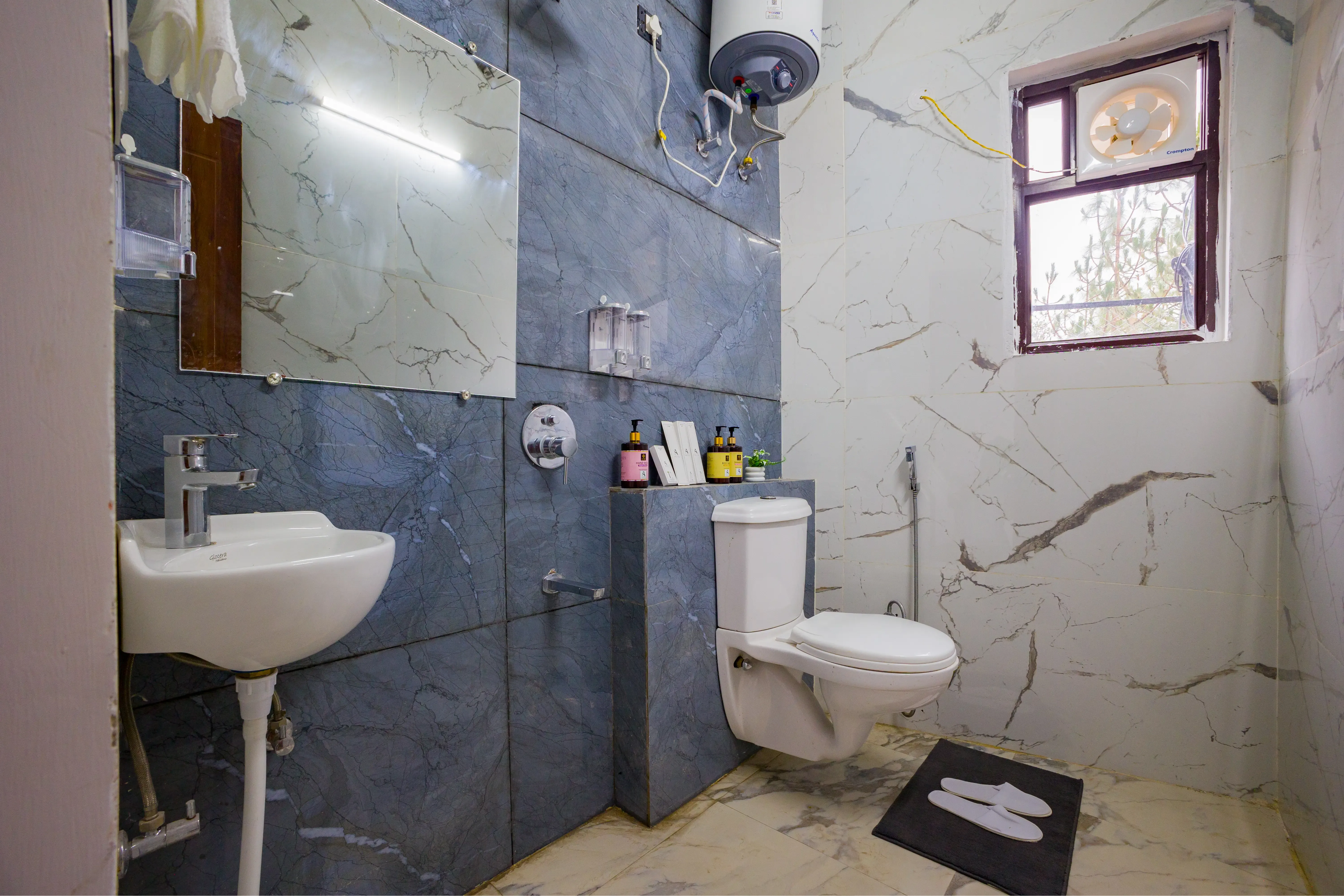 Archee’s Villa, Kasauli, Bathroom