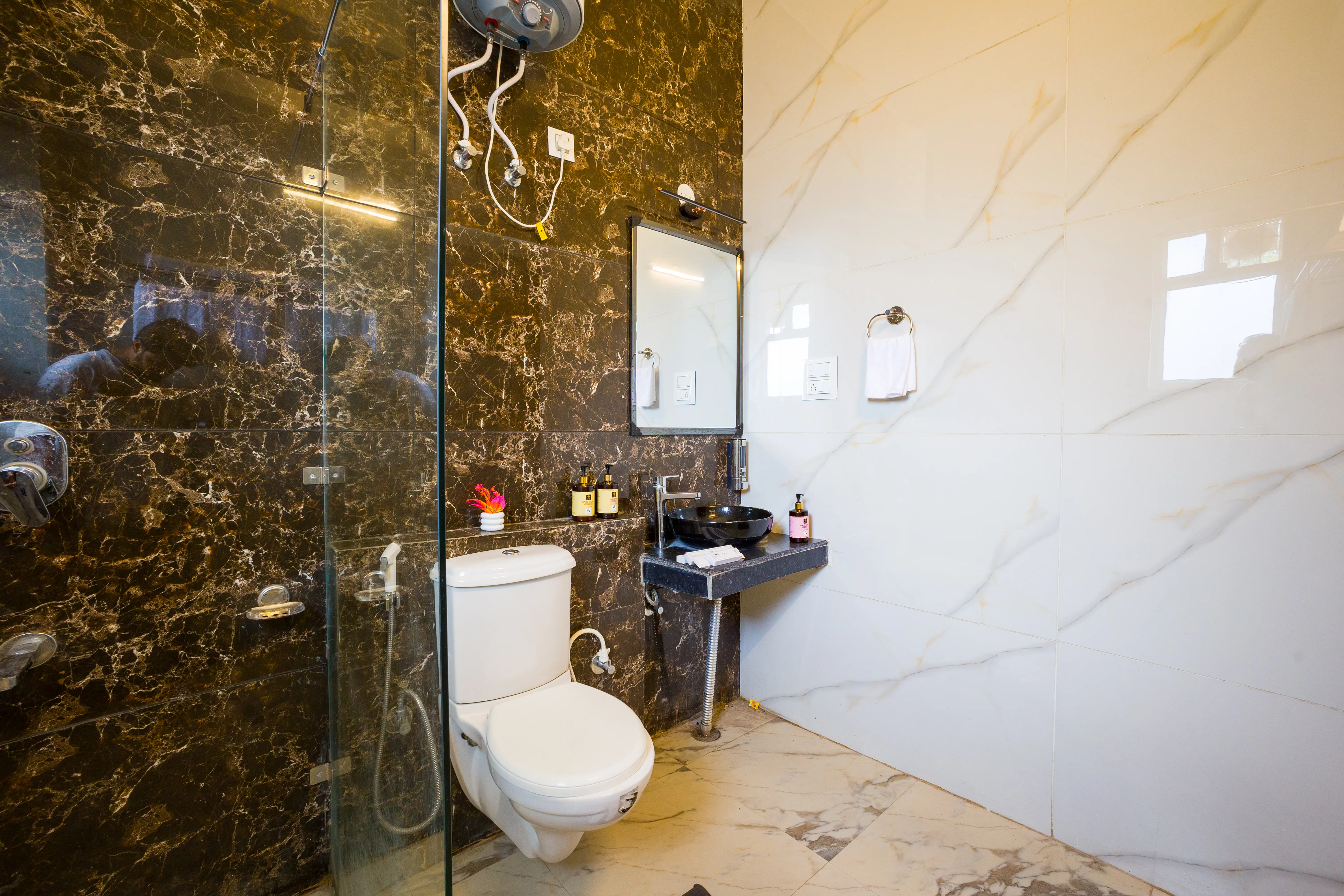 Archee’s Villa, Kasauli, Bathroom