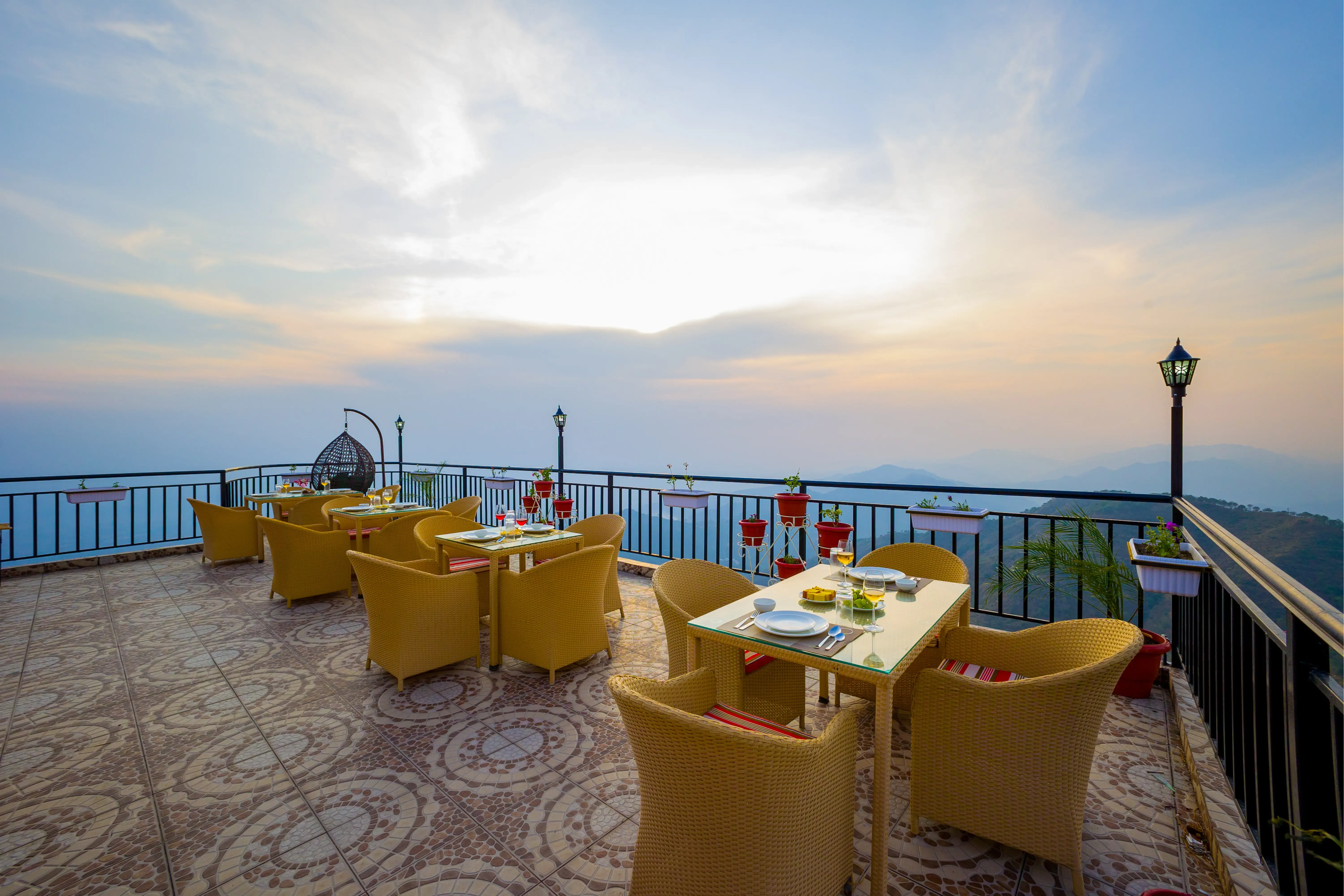 Archee’s Villa, Kasauli, Hero