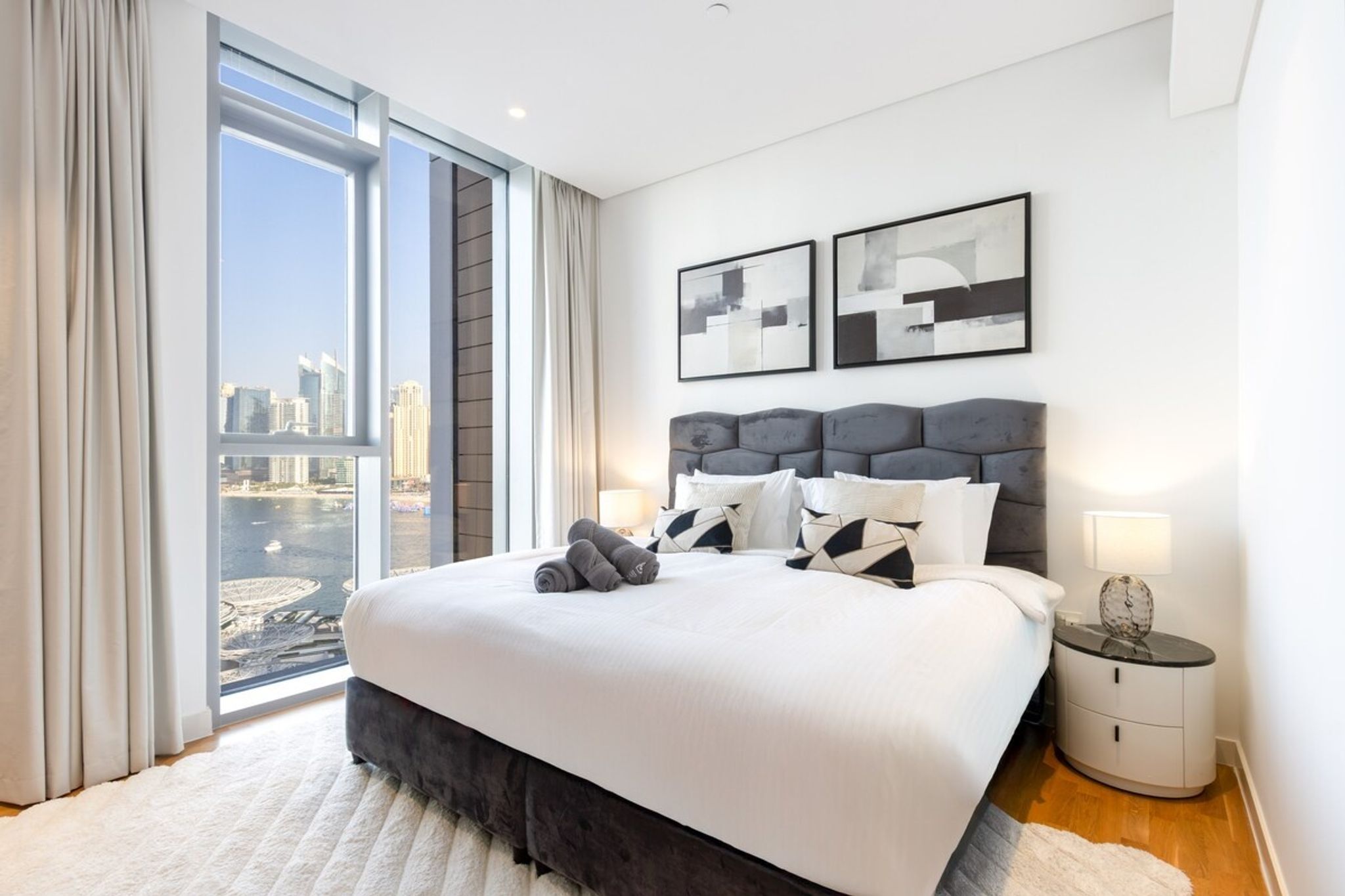 Luxury 2BR with Sea, Ain Dubai & Skyline Views — photo 13