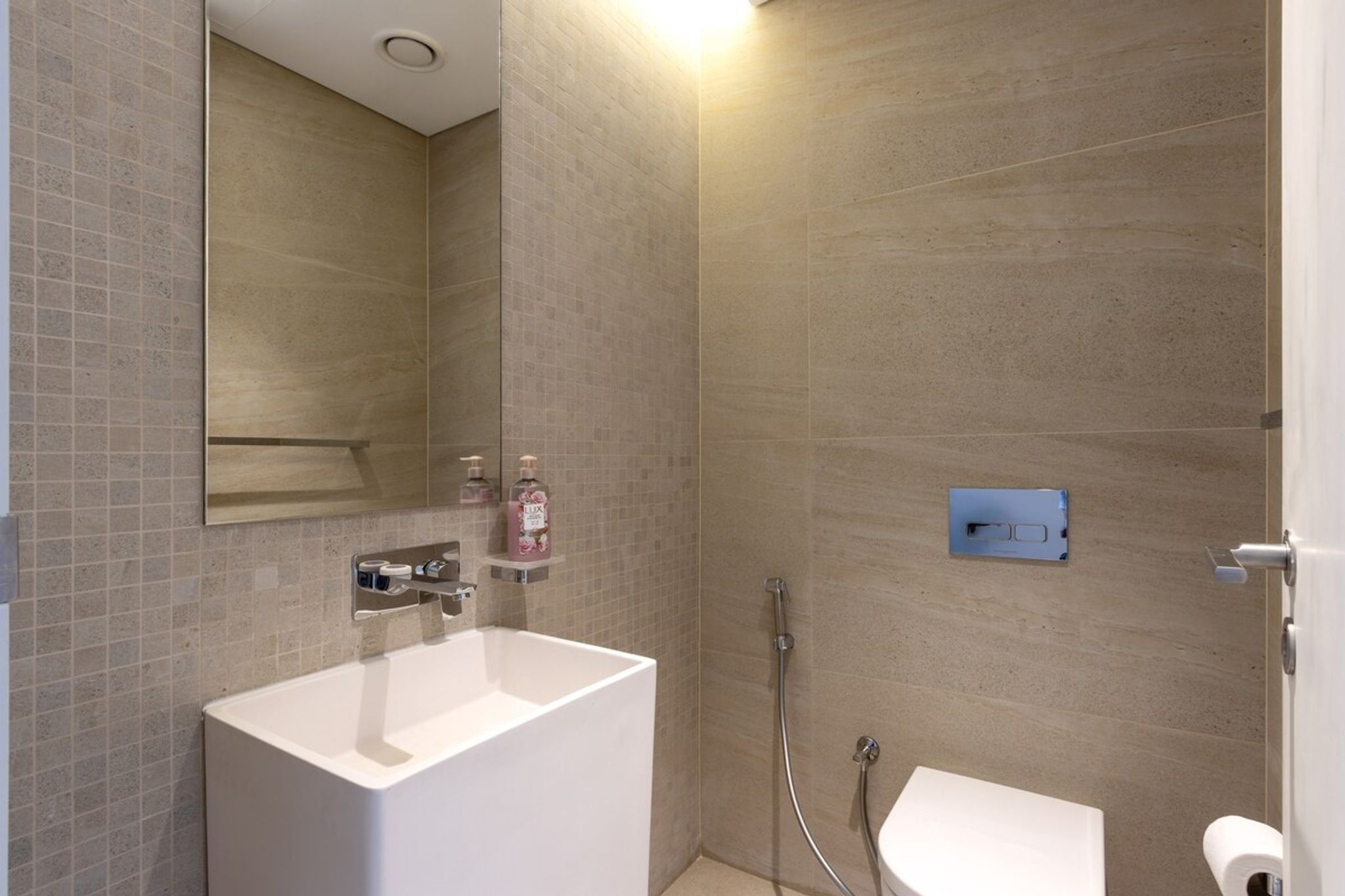Luxury 2BR with Sea, Ain Dubai & Skyline Views — photo 22