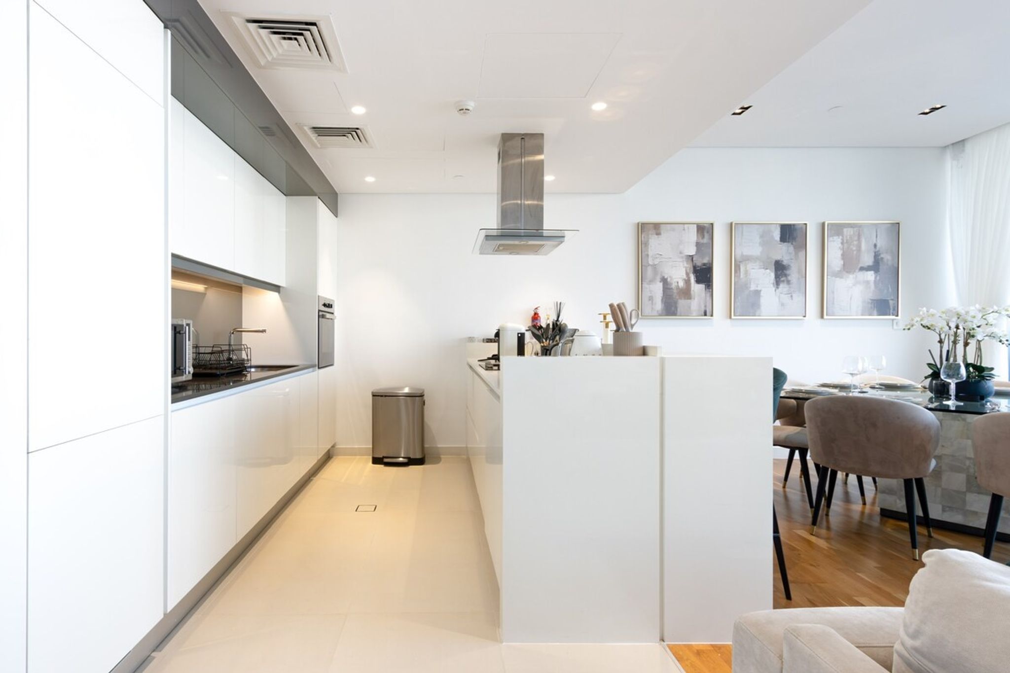 Luxury 2BR with Sea, Ain Dubai & Skyline Views — photo 19