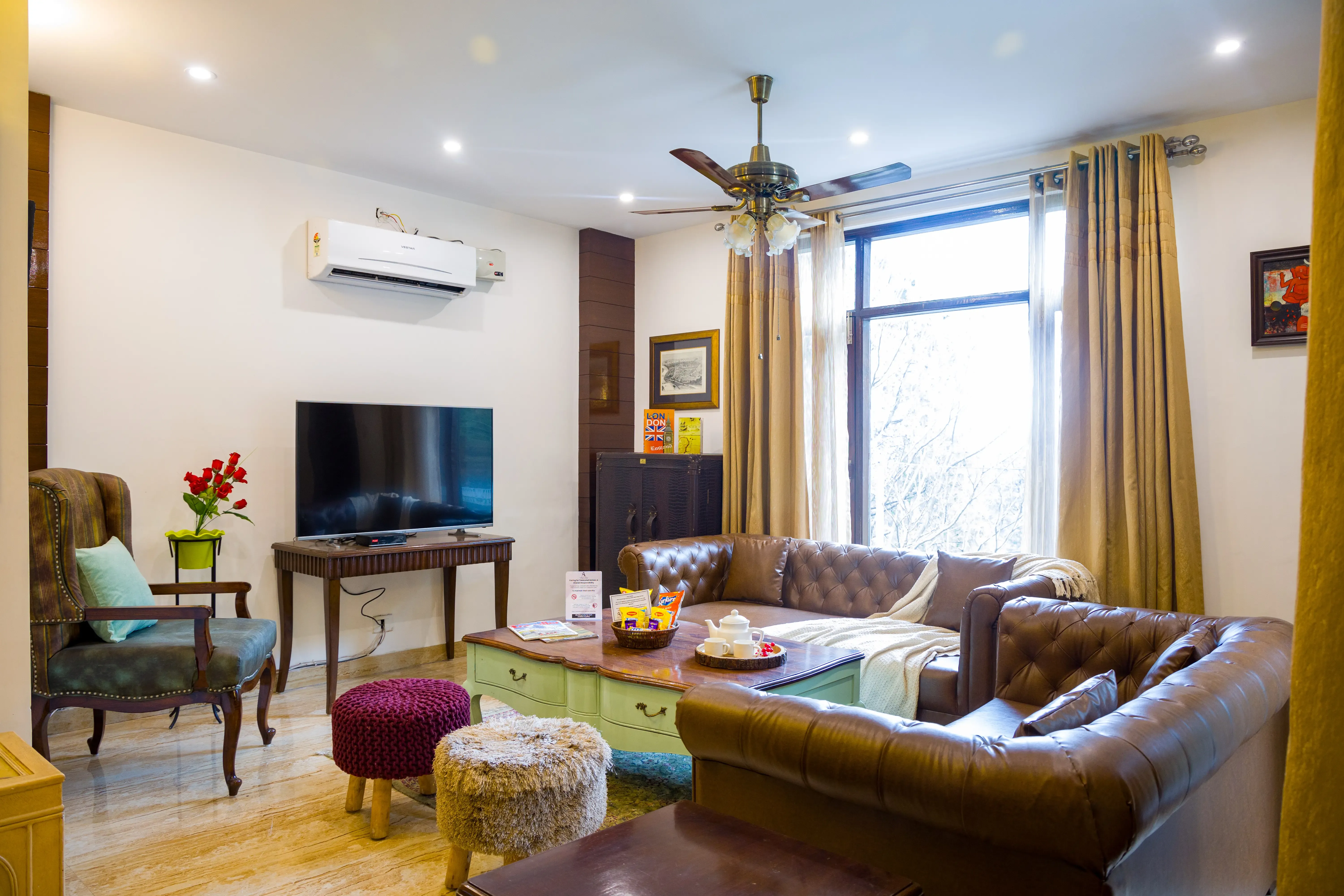 Kasauli Woods Cottage | Hillside 3-BHK Retreat With Outdoor Lounge, Balcony & Scenic Views