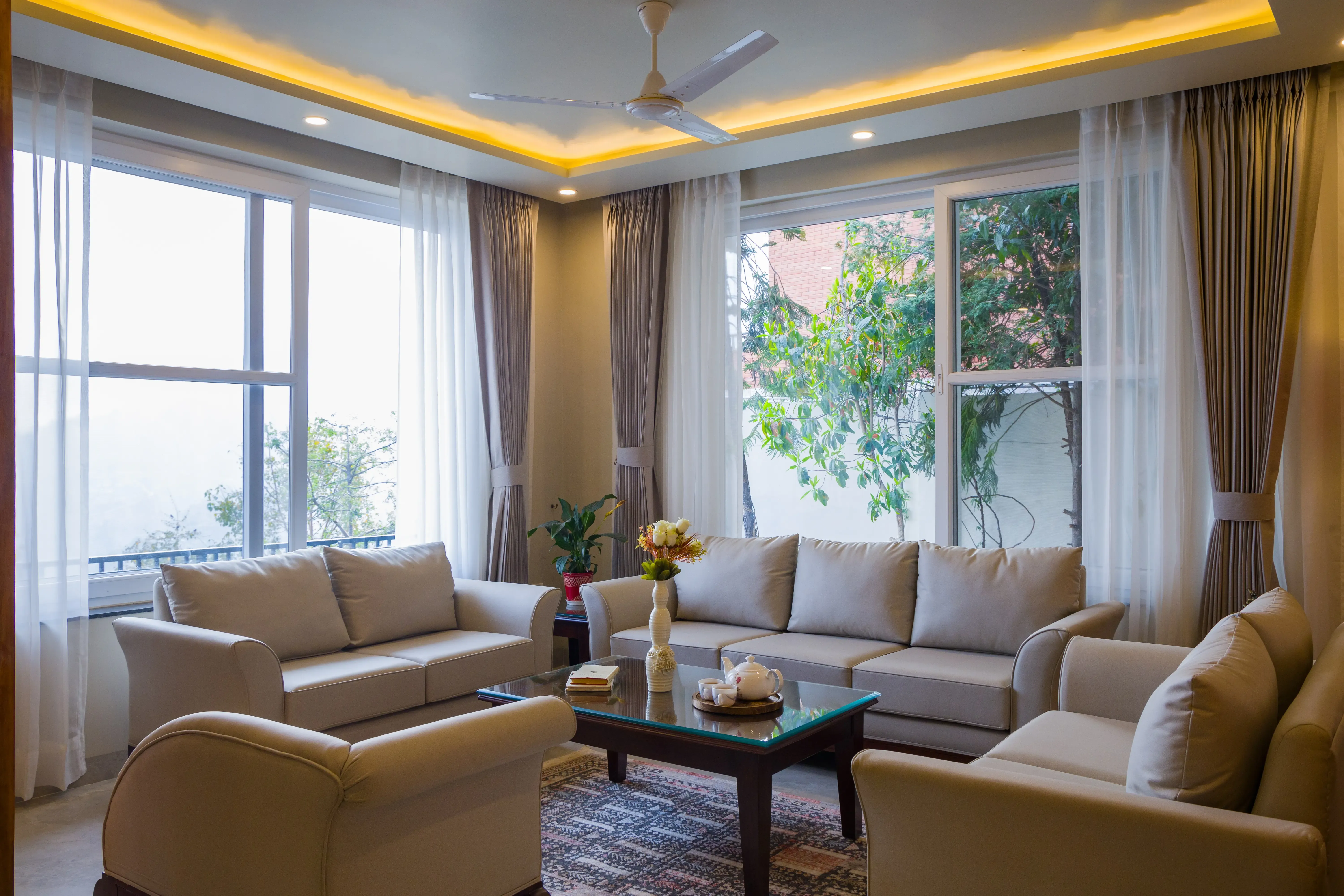 Twin Chalets Villa, Nainital - Living room 1