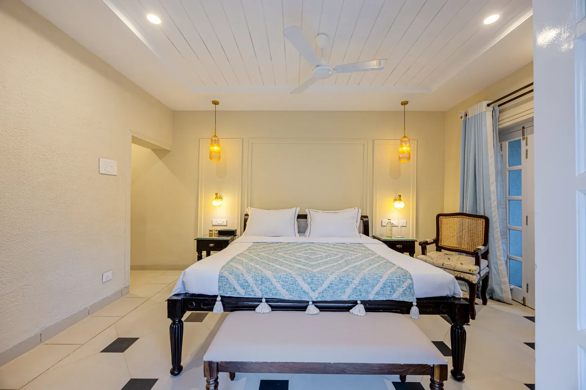 Casa Boa Vida | Luxe 4-BHK Villa Near Candolim Beach With Private Pool, Terrace & Bar