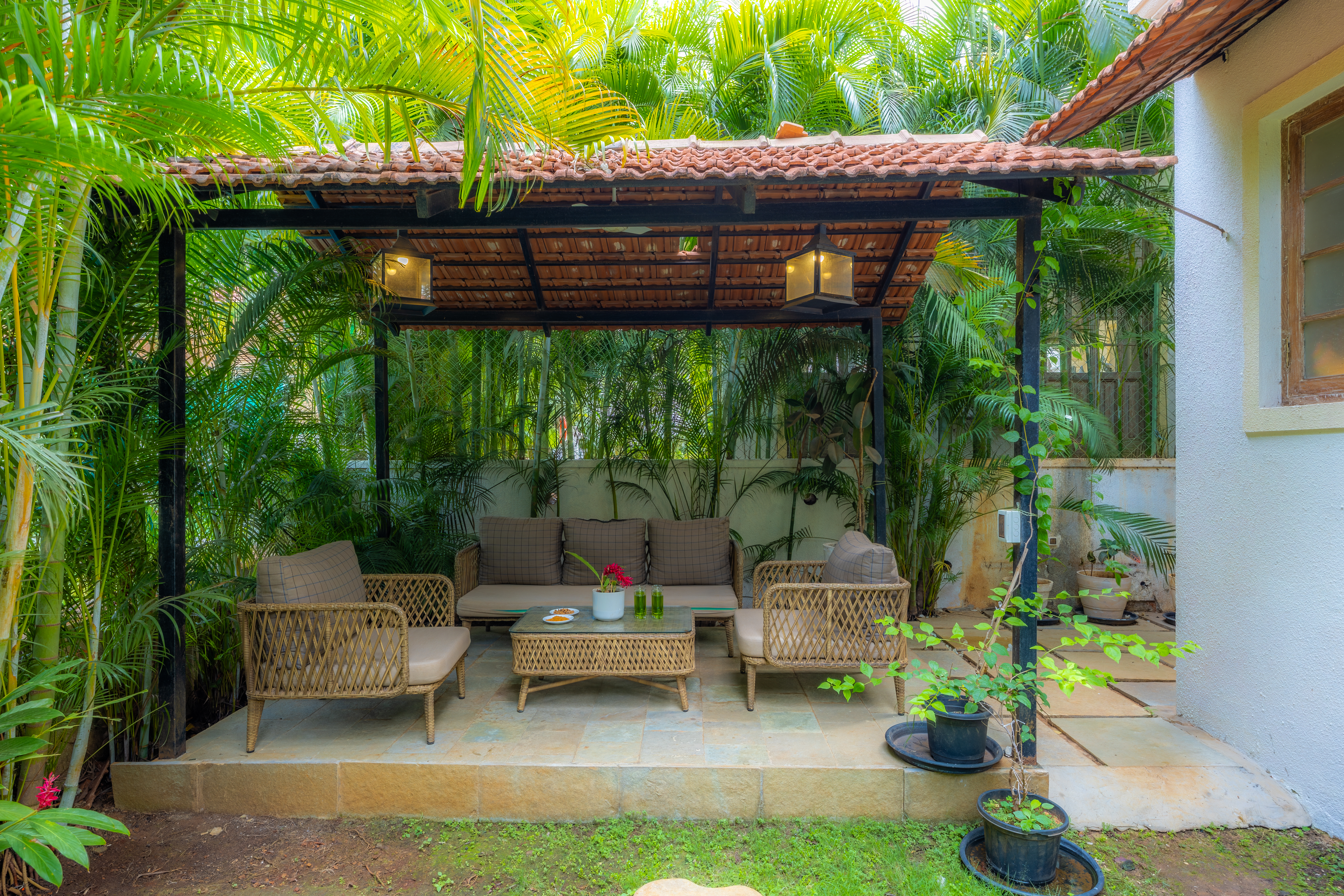 Gazebo & Lawn Area