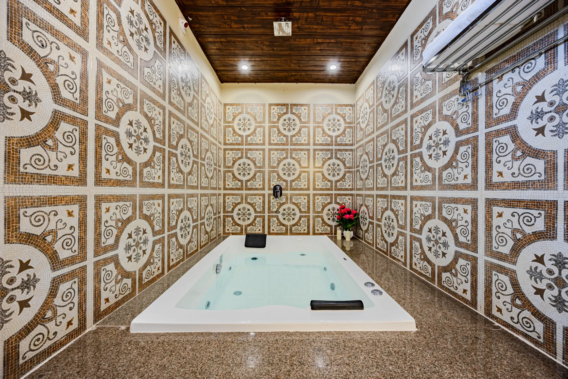 Heaven in Hills Mountara | 3-BHK | Pvt Pool | Garden | Lounge | Gazebos | Jacuzzi - Image 5