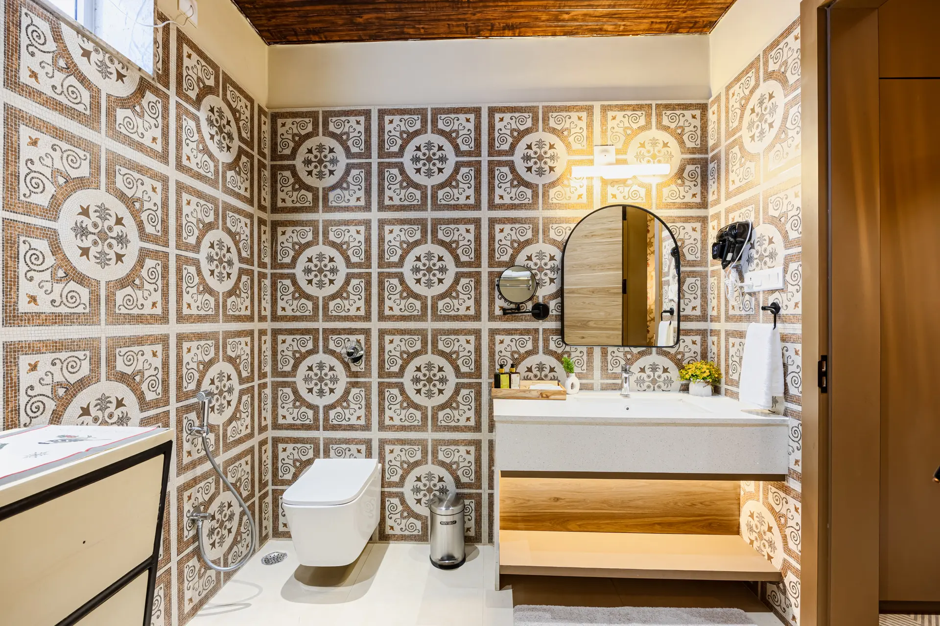 Heaven in Hills Mountara Villa, Udaipur - Bathroom