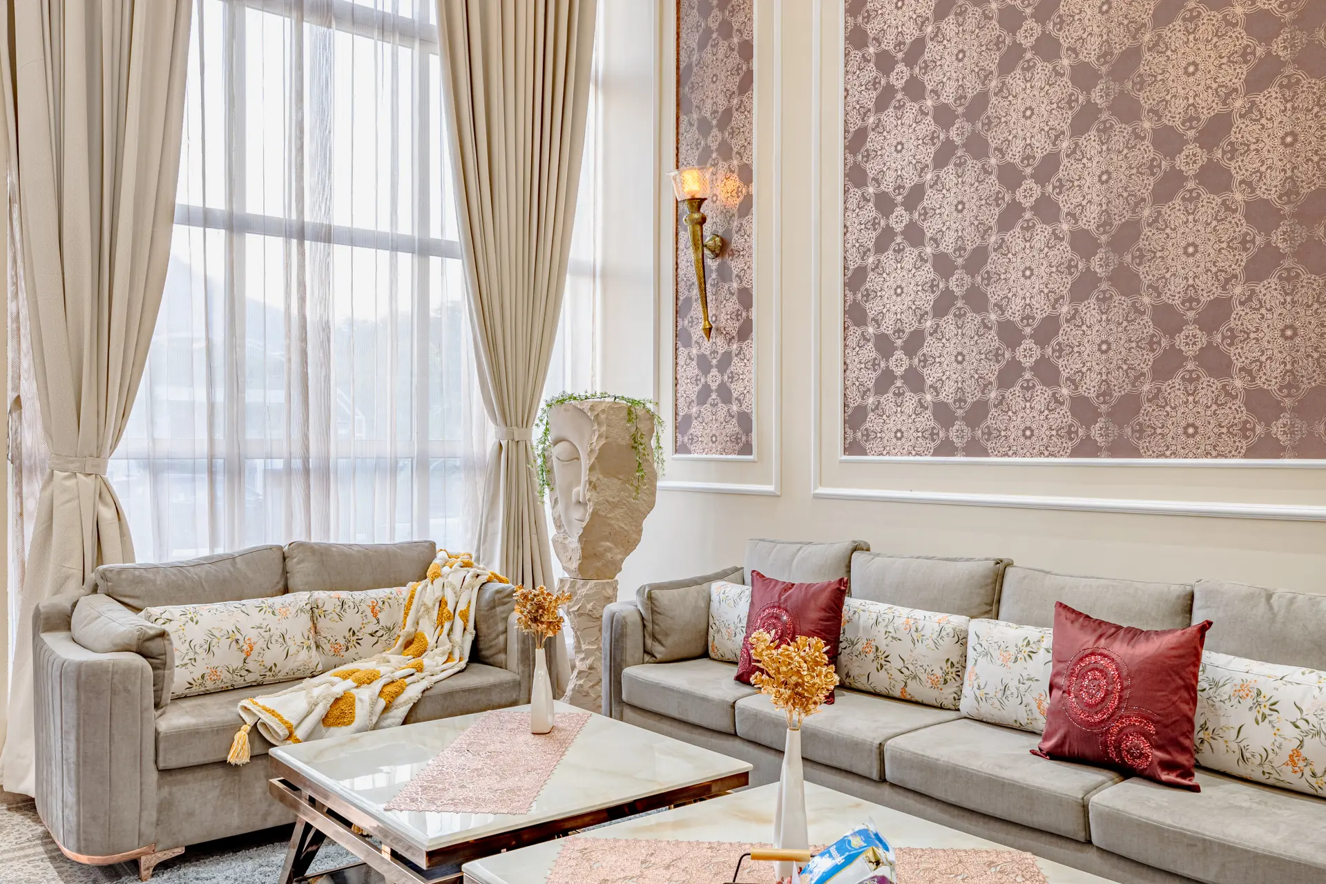 Heaven in Hills Mountara Villa, Udaipur - Living room 1