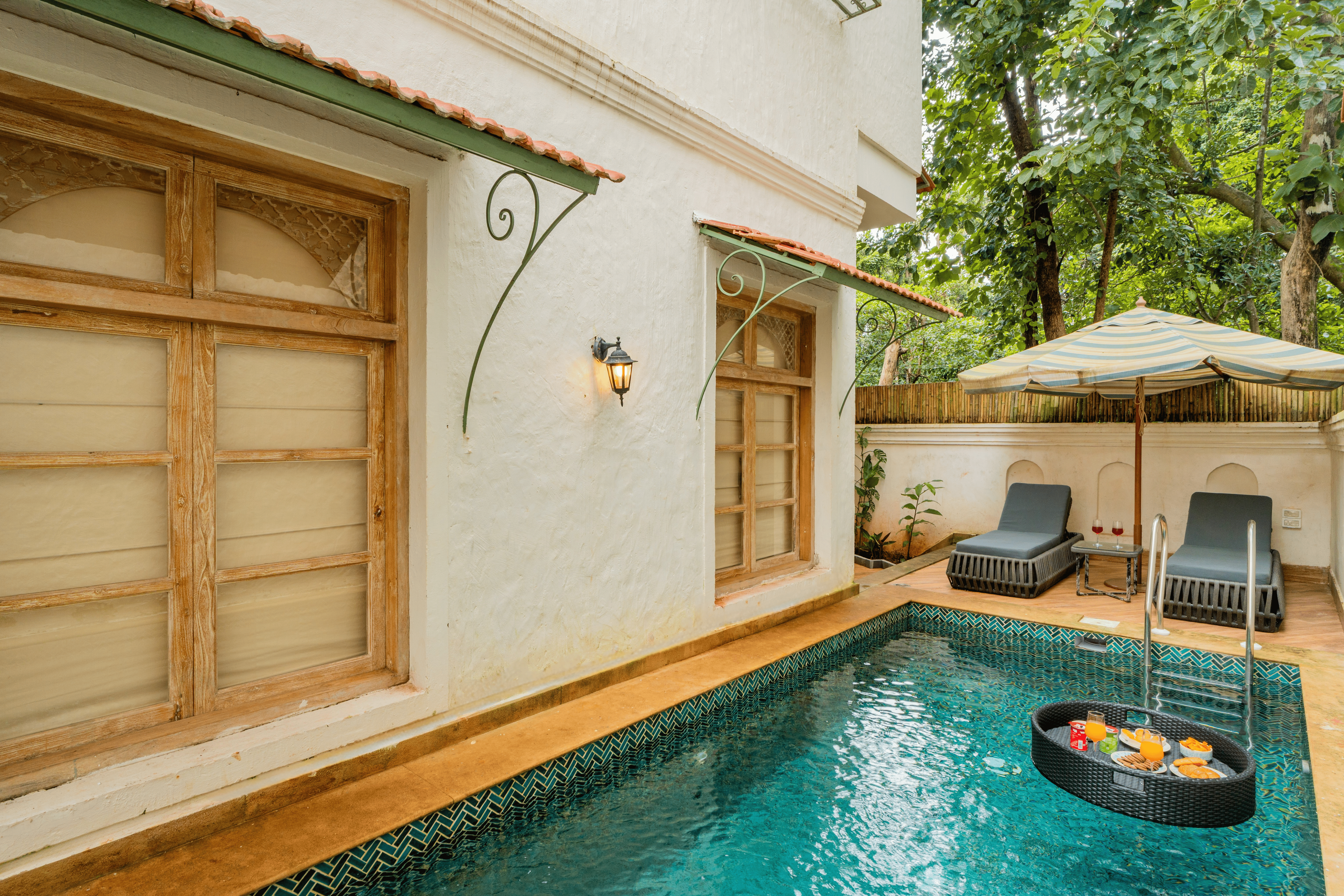 Swimming pool