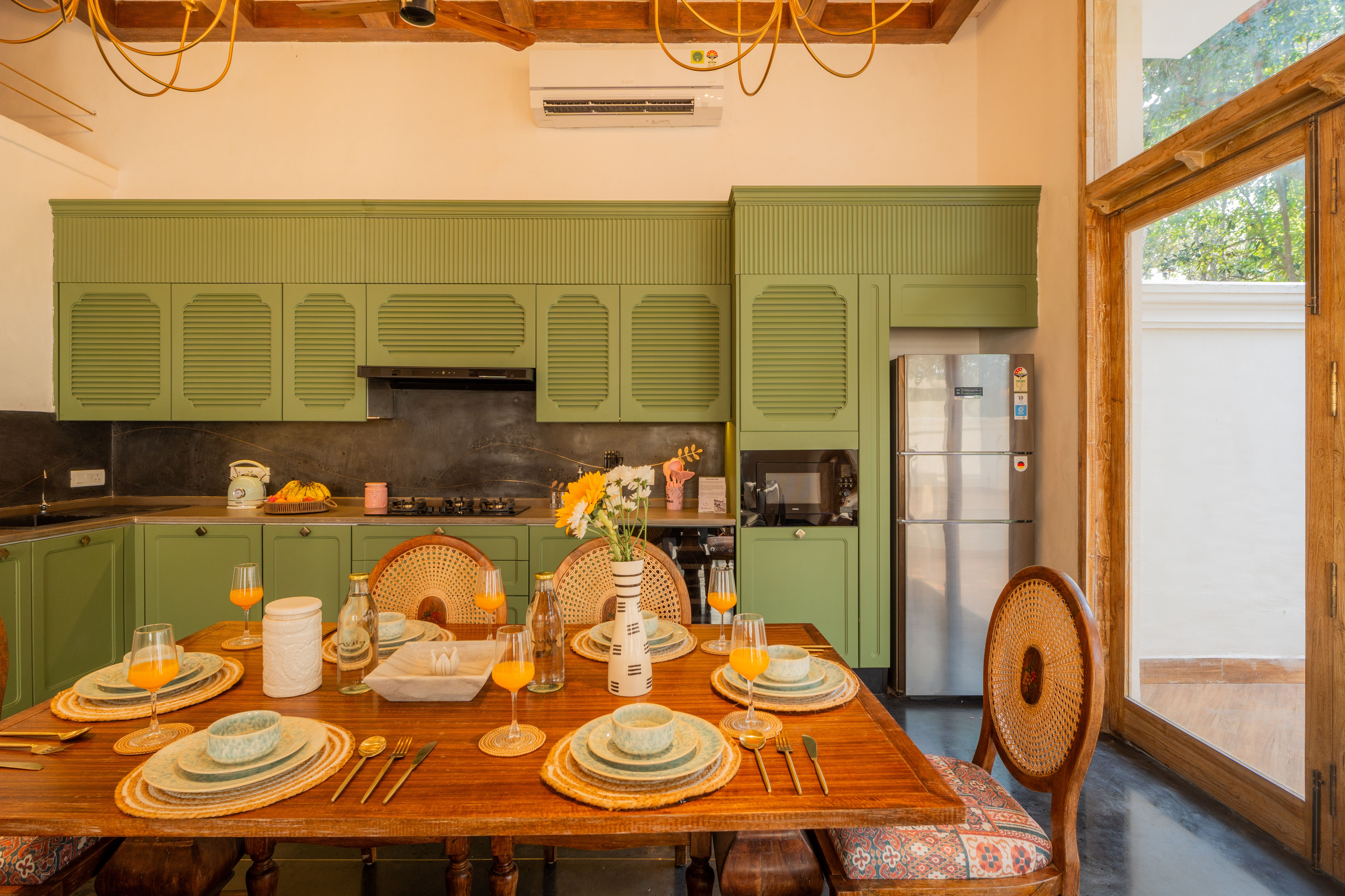 Amayah Tattva, North Goa, Dining