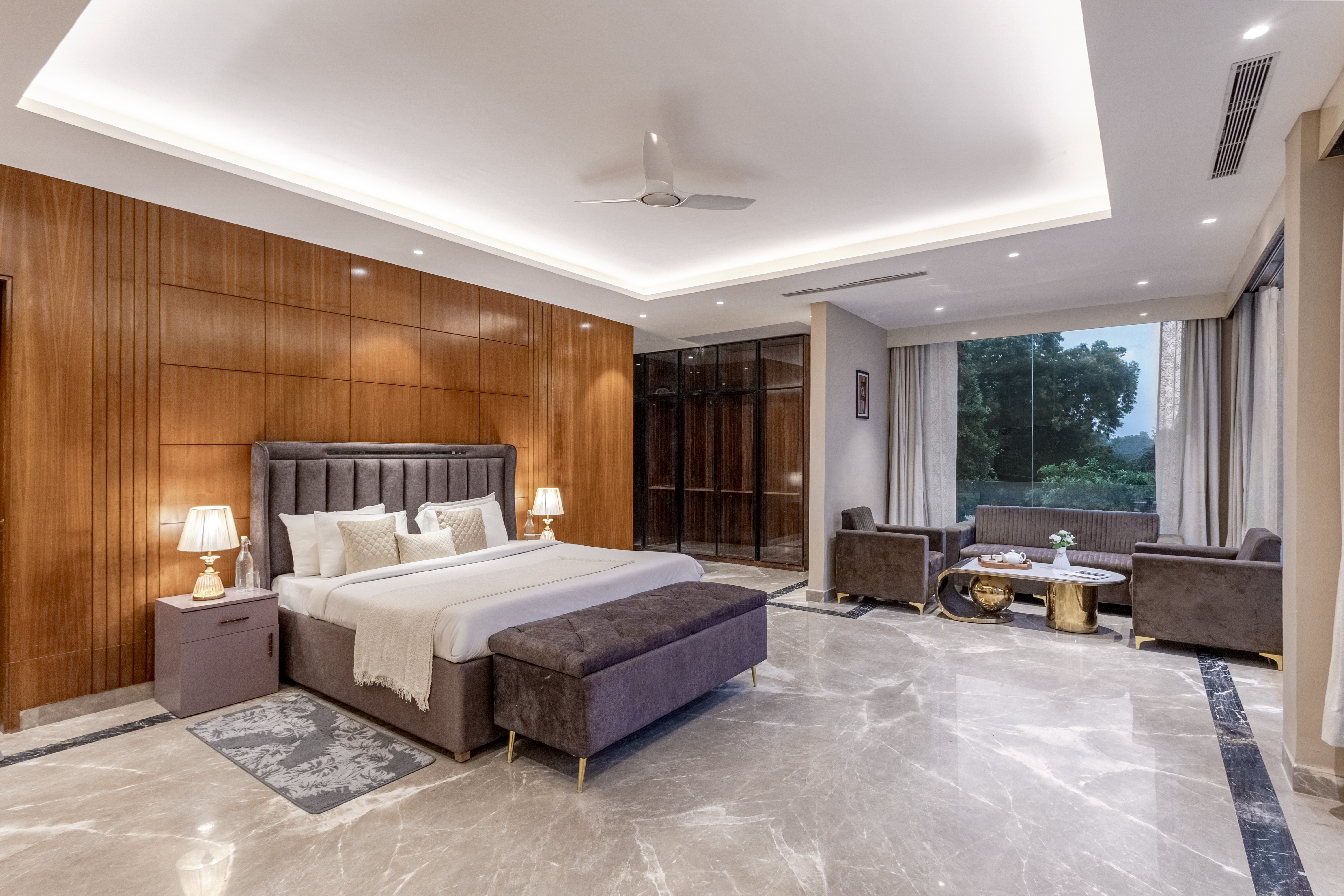 Pet- friendly modern house Inspired 3-BHK with Bar with lounge, Bathtub, Private Pool, Swimming pool, Terrace & Garden — photo 13