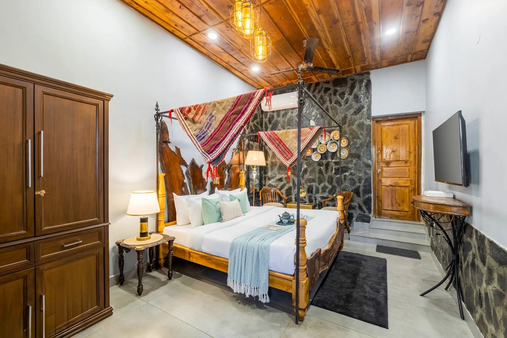 Zephyr Sierra Villa, Mussoorie - Bedroom 2