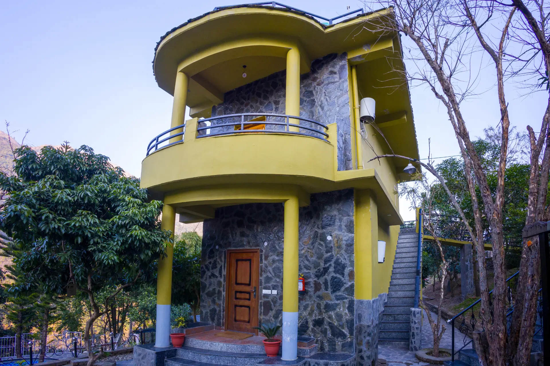 Zephyr Stoneva, Mussoorie - Facade