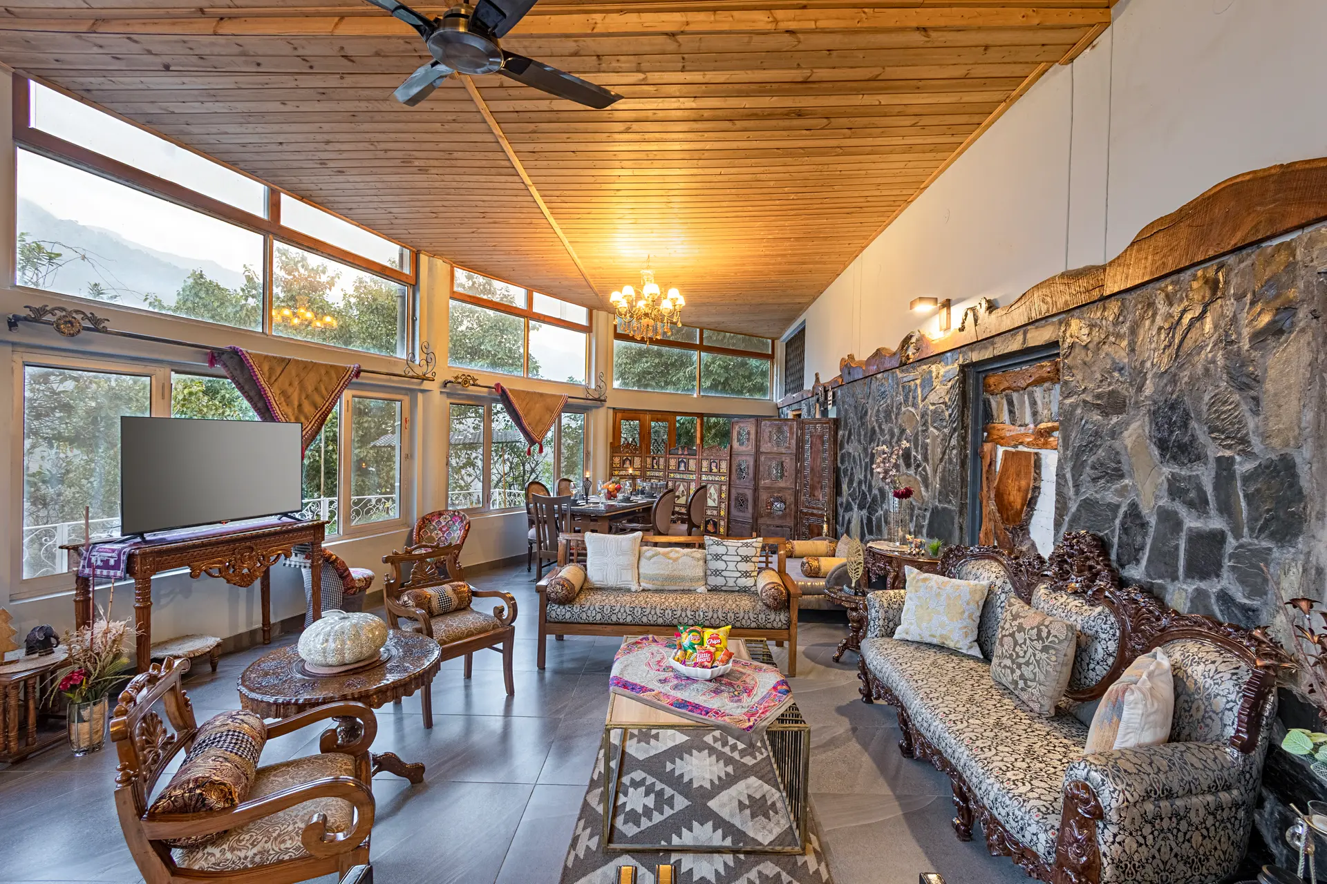 Zephyr Sierra Villa, Mussoorie - Living room