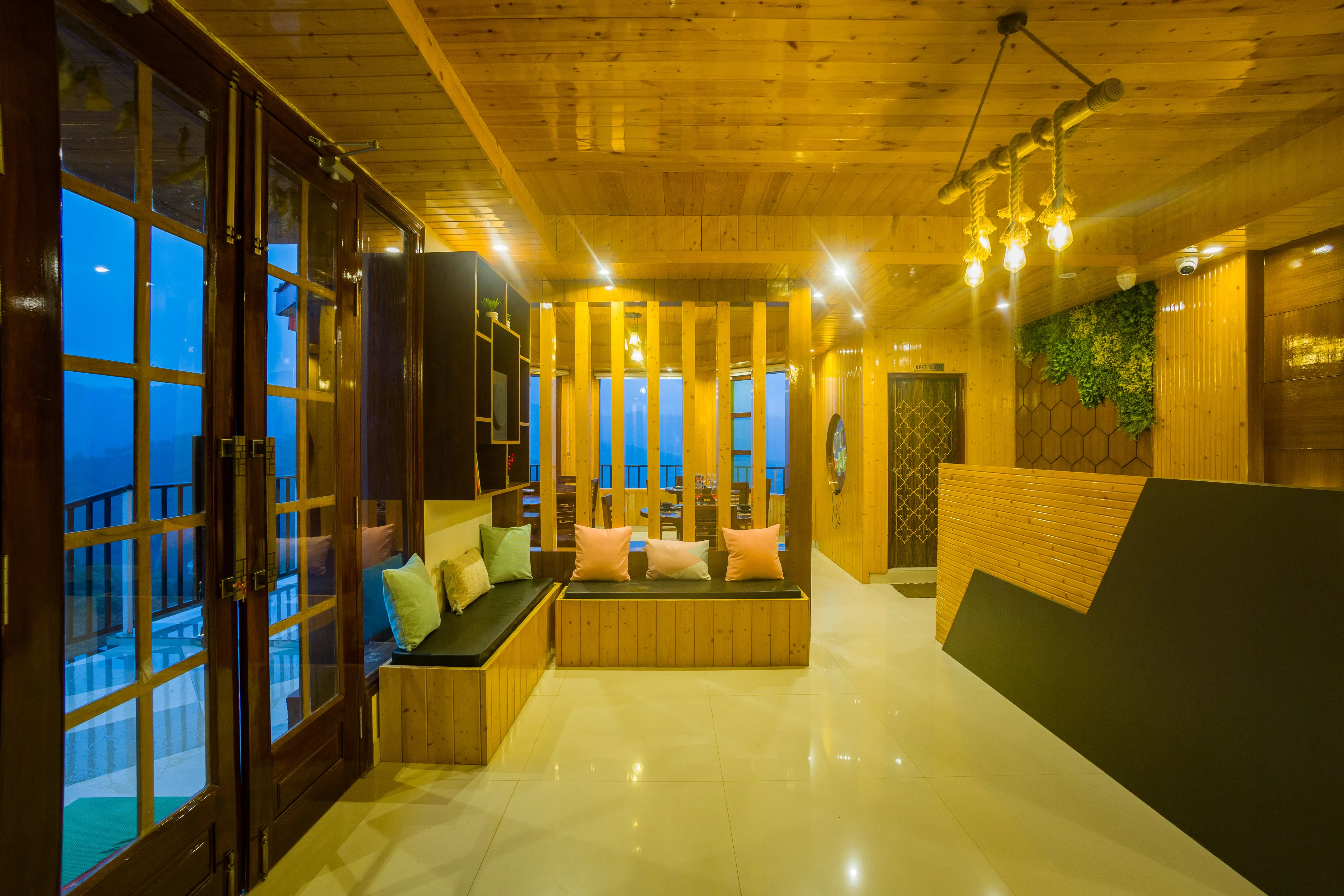 Lounge Area 