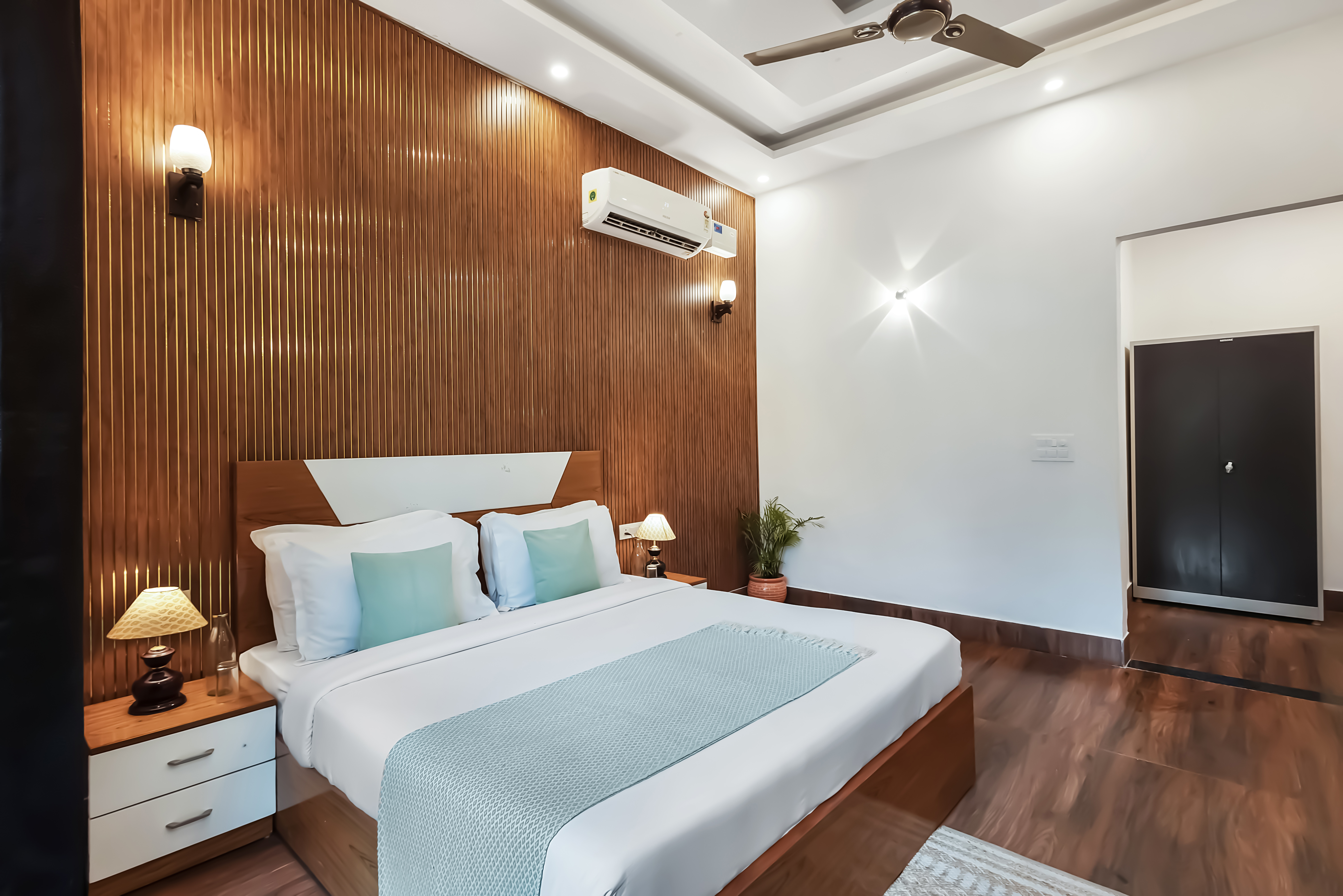 4 BHK Pet-Friendly Farmhouse With Private Pool, Landscaped Garden, Adventure Zone & Alfresco Dining — photo 11
