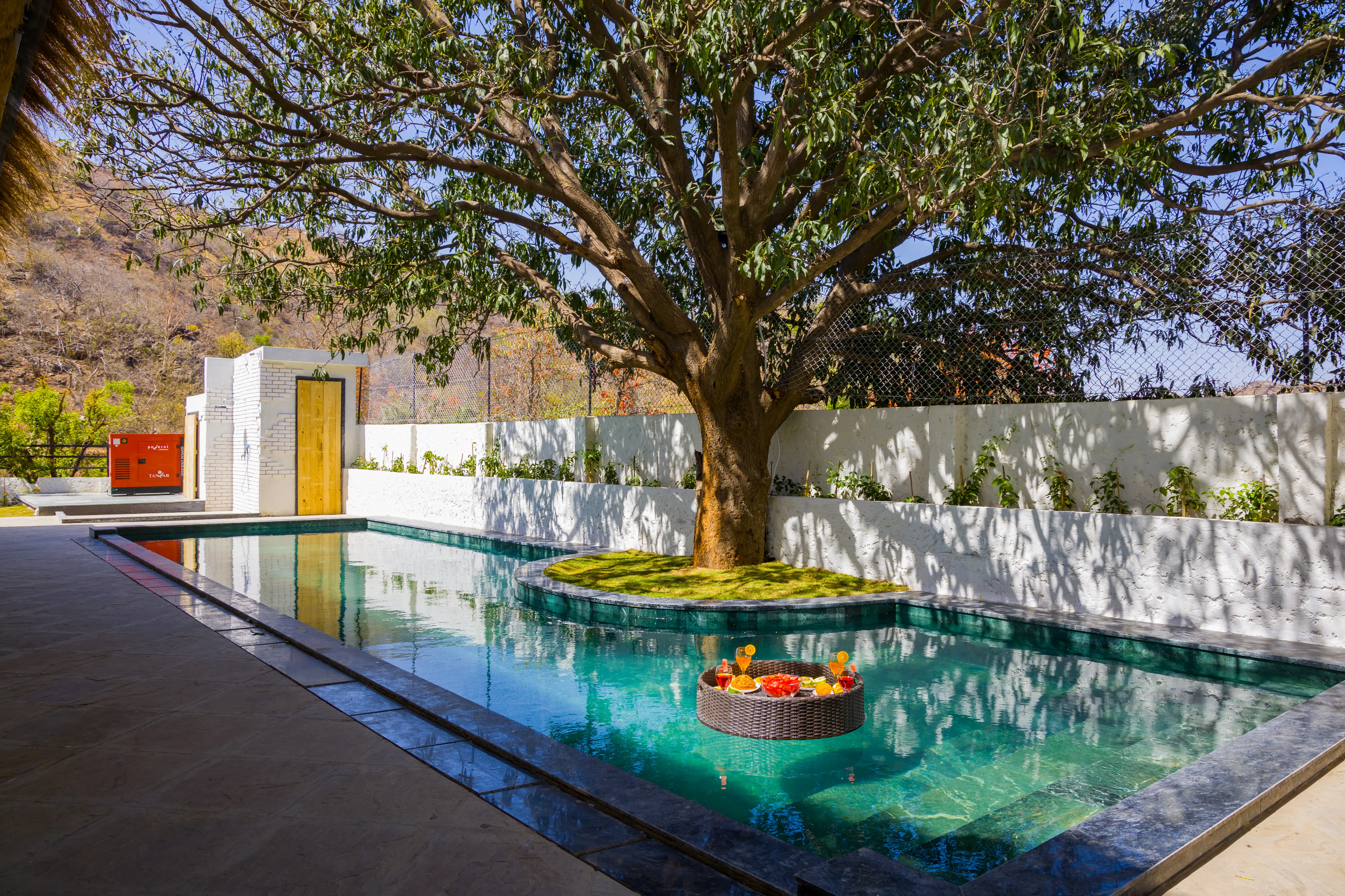 Swimming pool