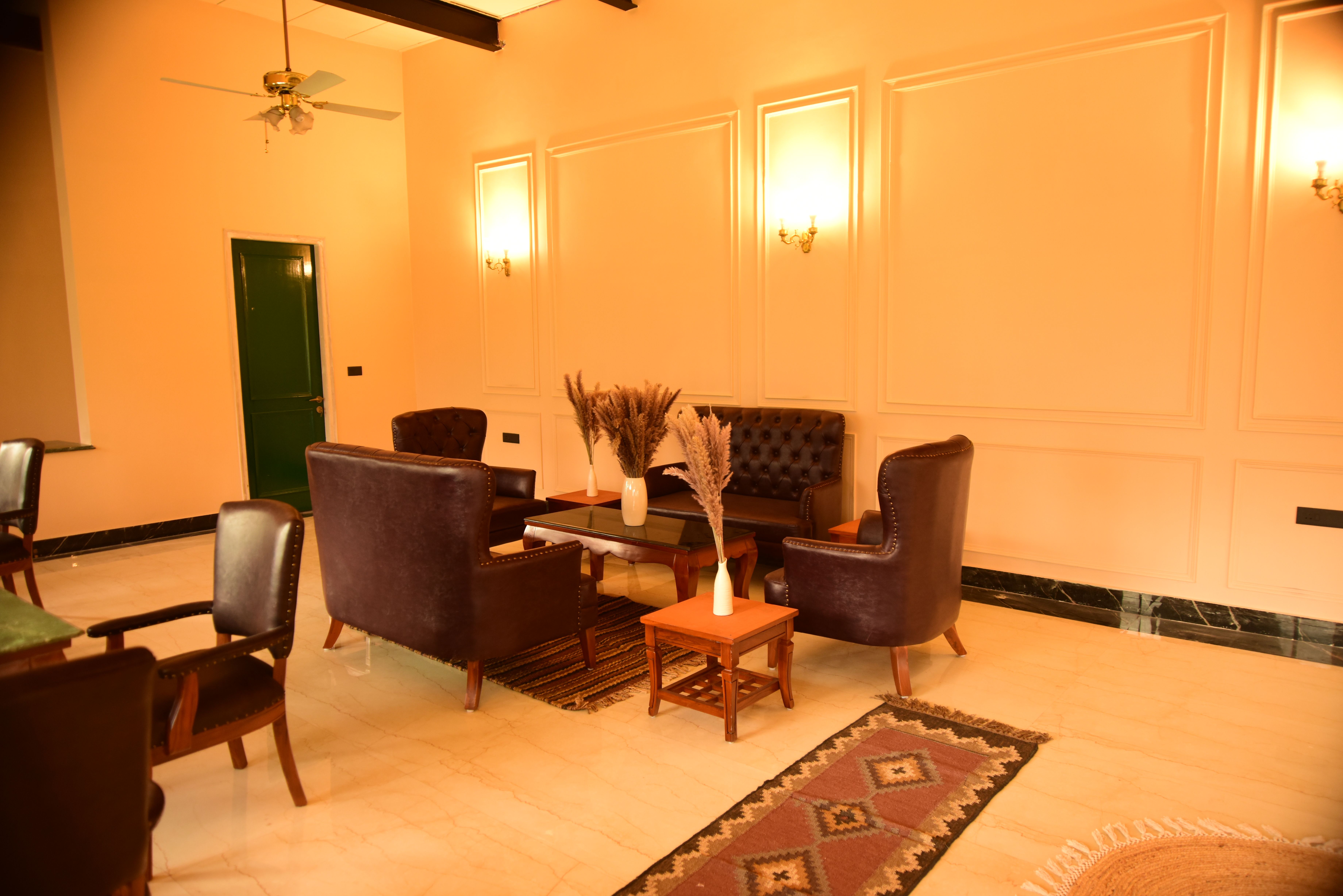 Restaurant cum lounge space