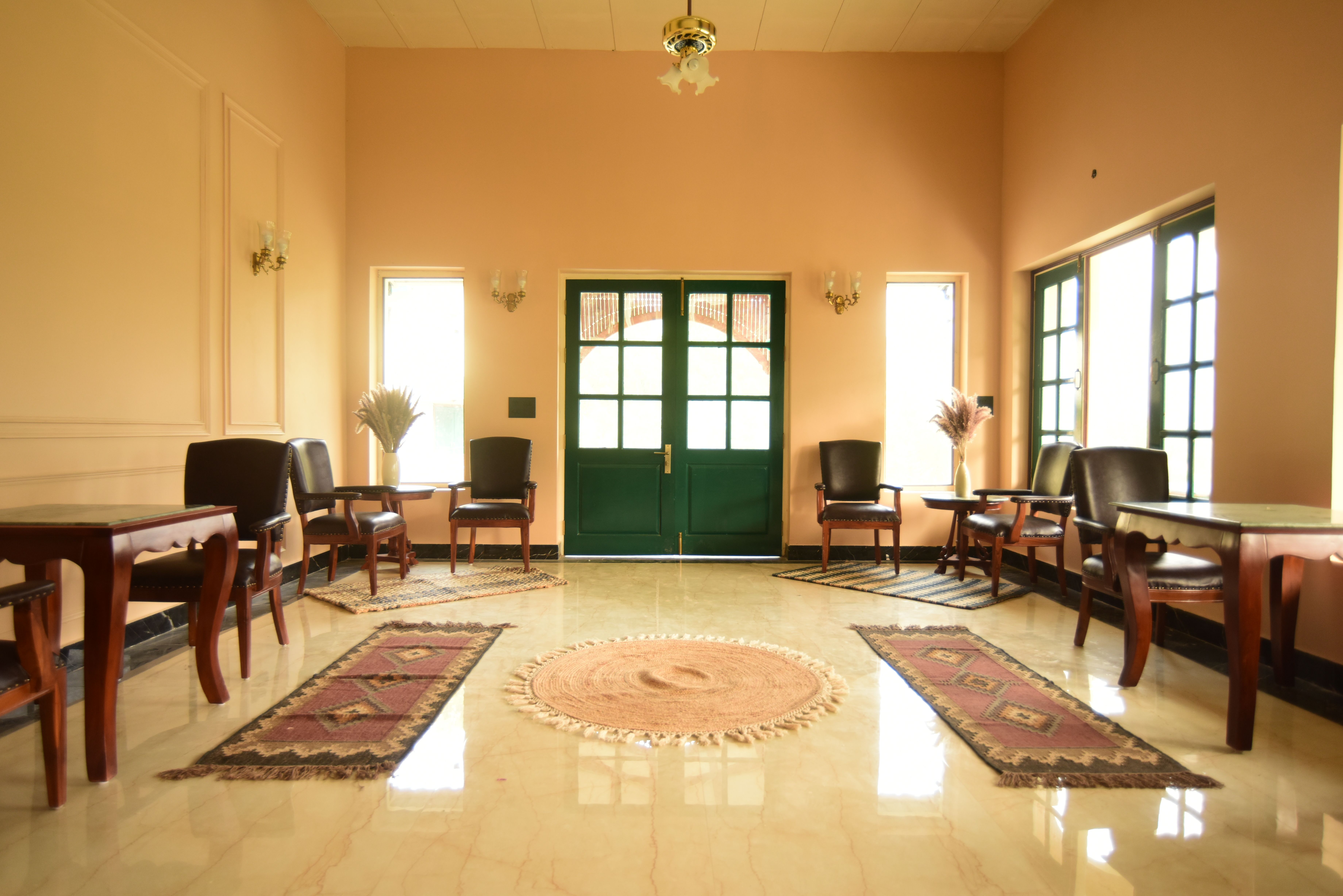 Restaurant cum lounge space