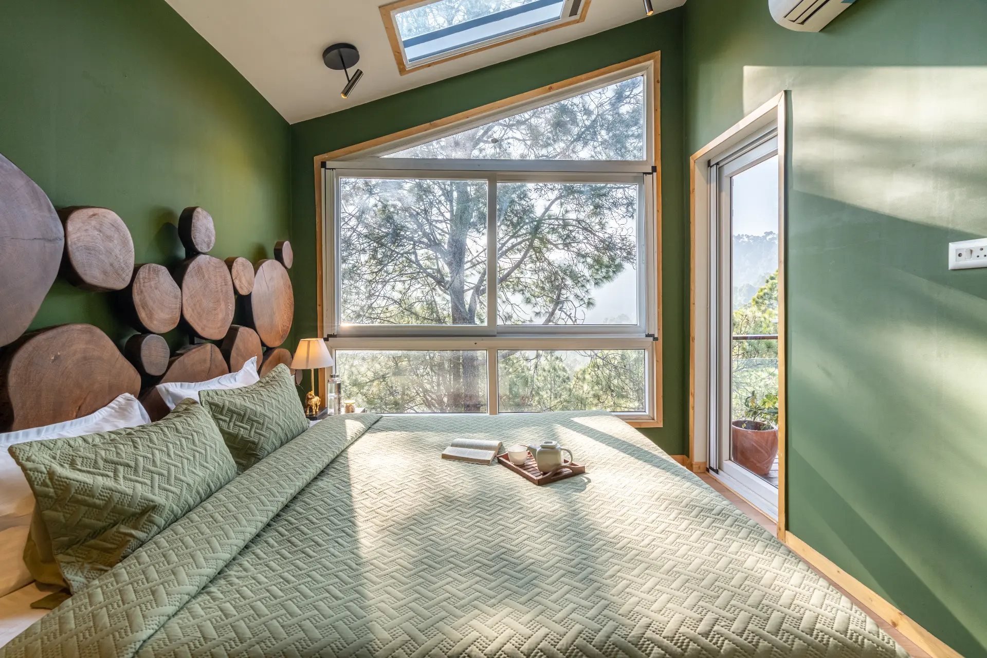 Sirmour Baag Merlot, Kasauli - Bedroom