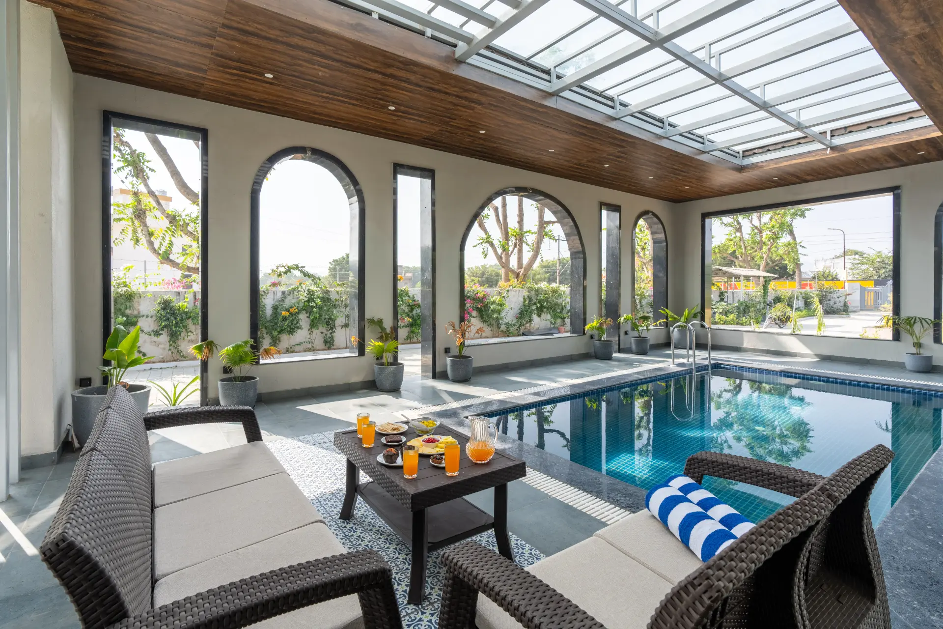 Jamun Villa, Jaipur - Poolside lounge area