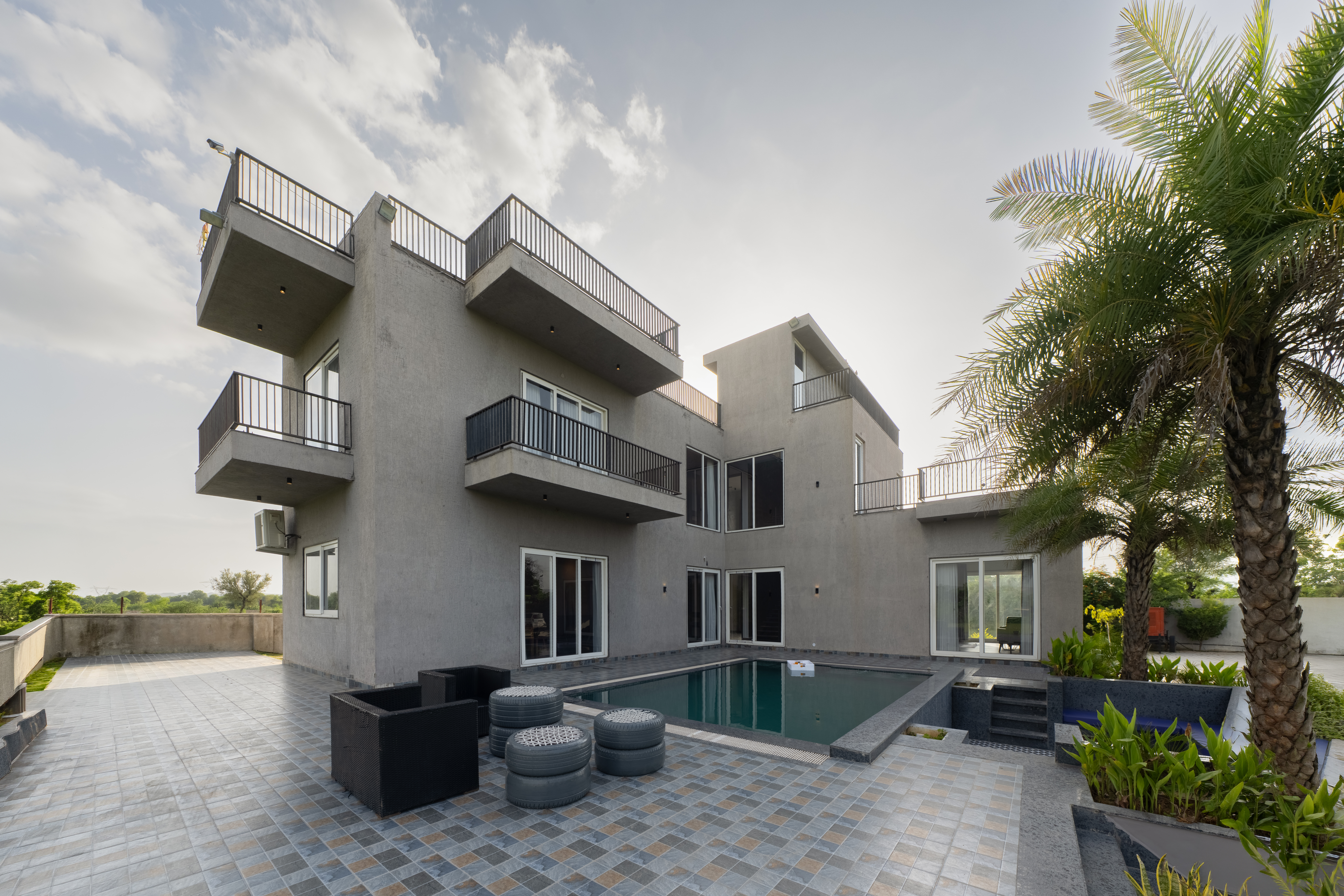 3 BHK Villa With Private Pool, Bonfire Deck, Party Hall & Landscaped Garden — photo 34