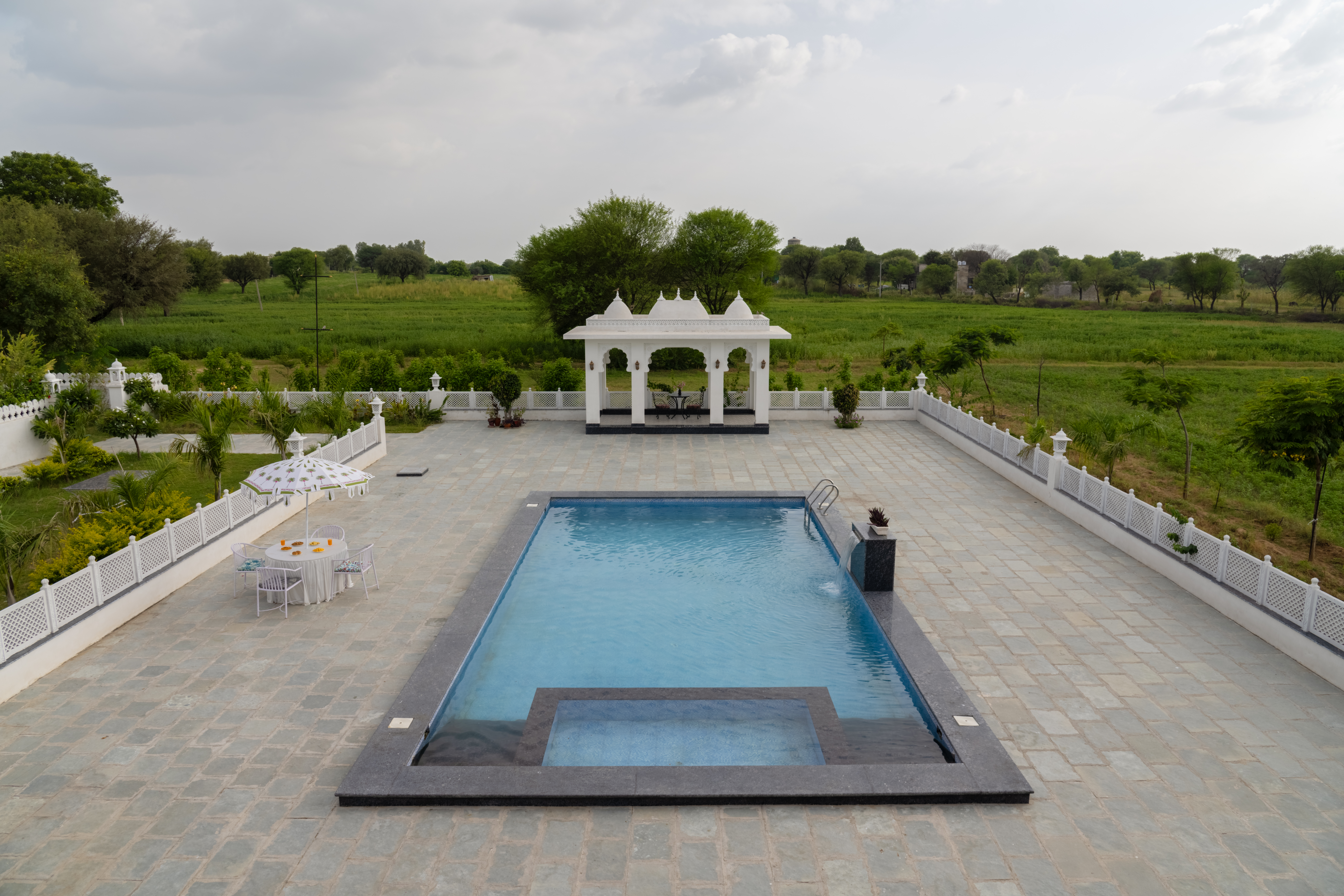 Heritage-Style 6-BHK Retreat With Private Swimming Pool, Gazebo & Landscaped Garden — photo 27