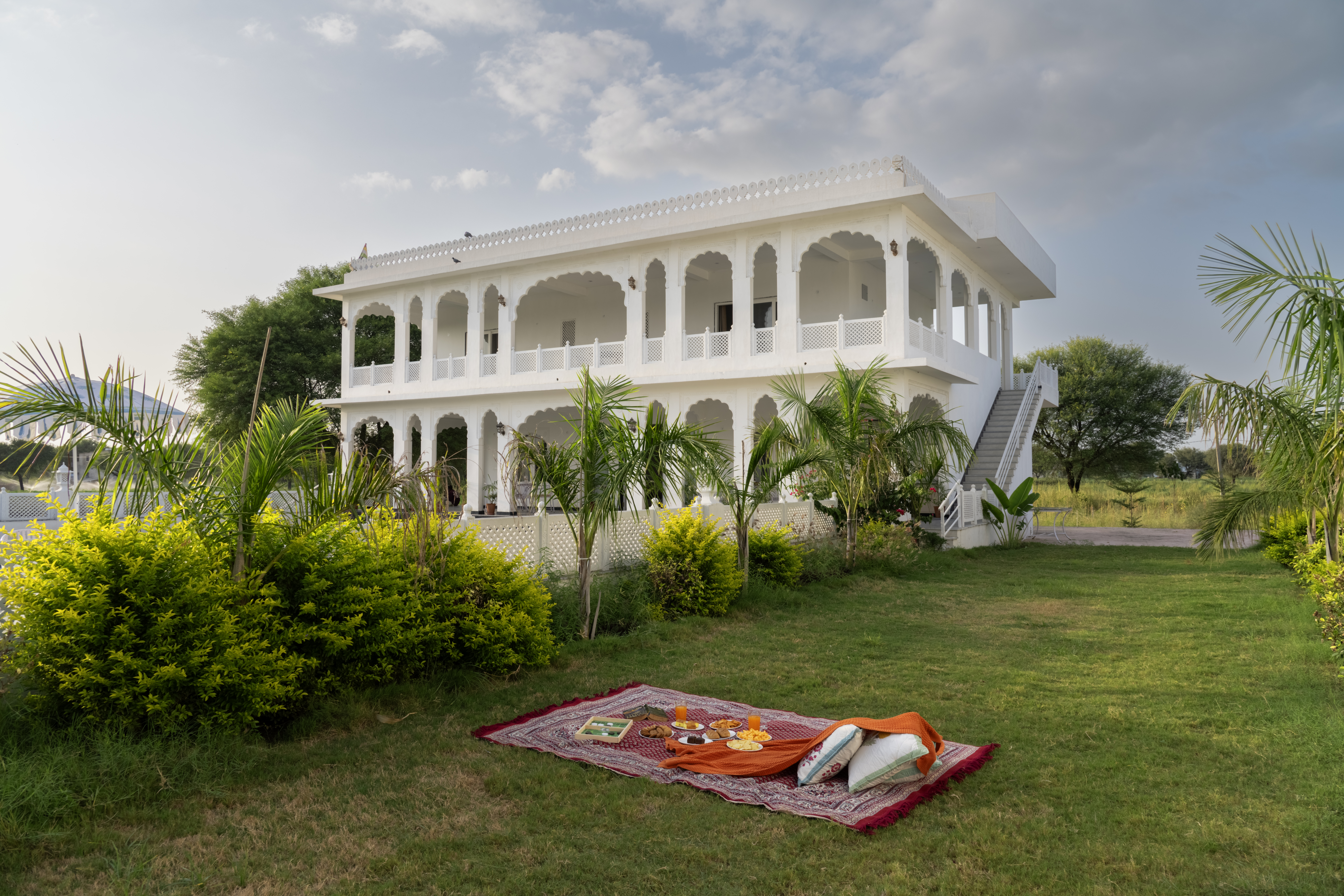 Heritage-Style 6-BHK Retreat With Private Swimming Pool, Gazebo & Landscaped Garden — photo 22
