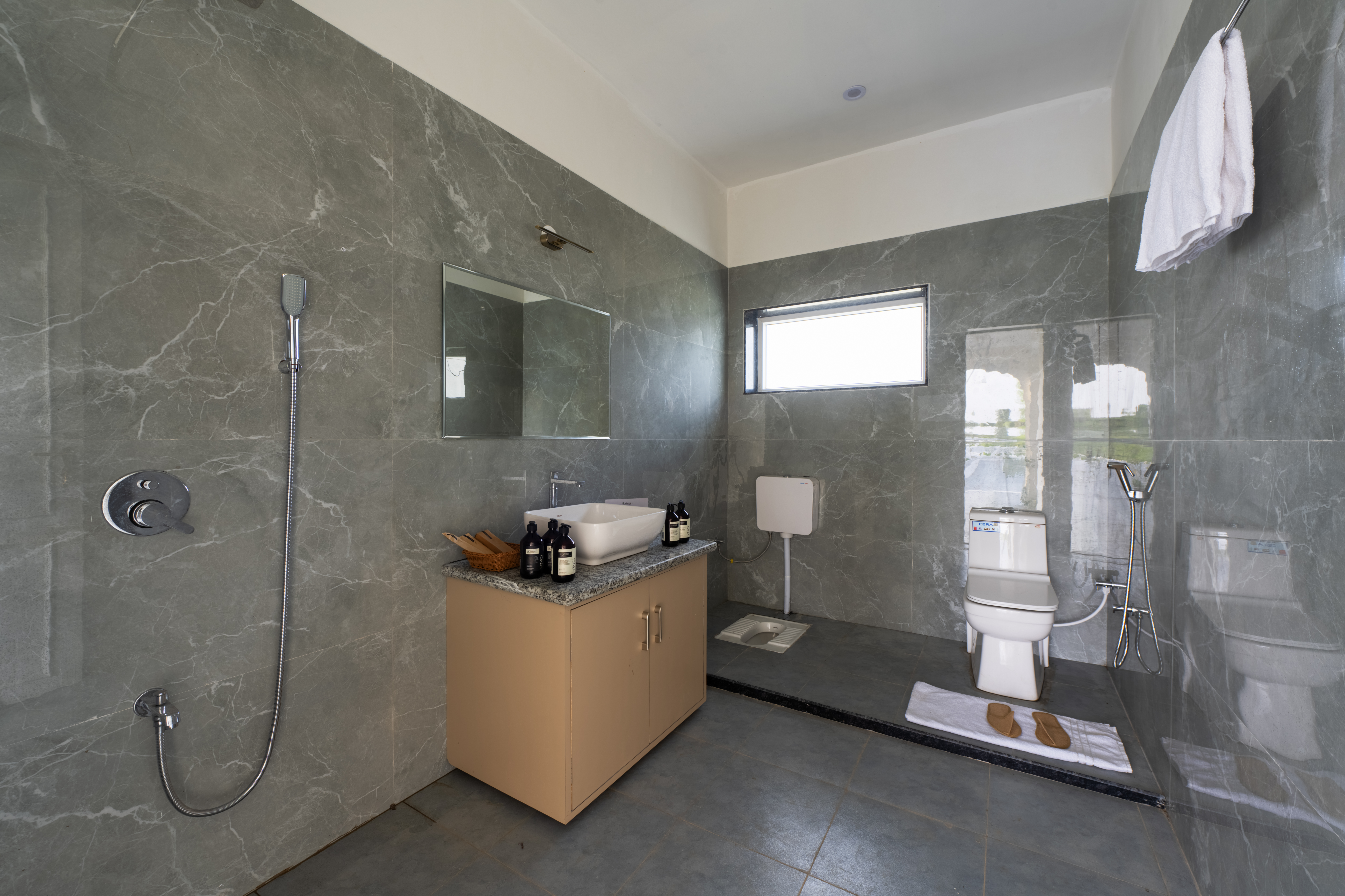 Heritage-Style 6-BHK Retreat With Private Swimming Pool, Gazebo & Landscaped Garden — photo 19