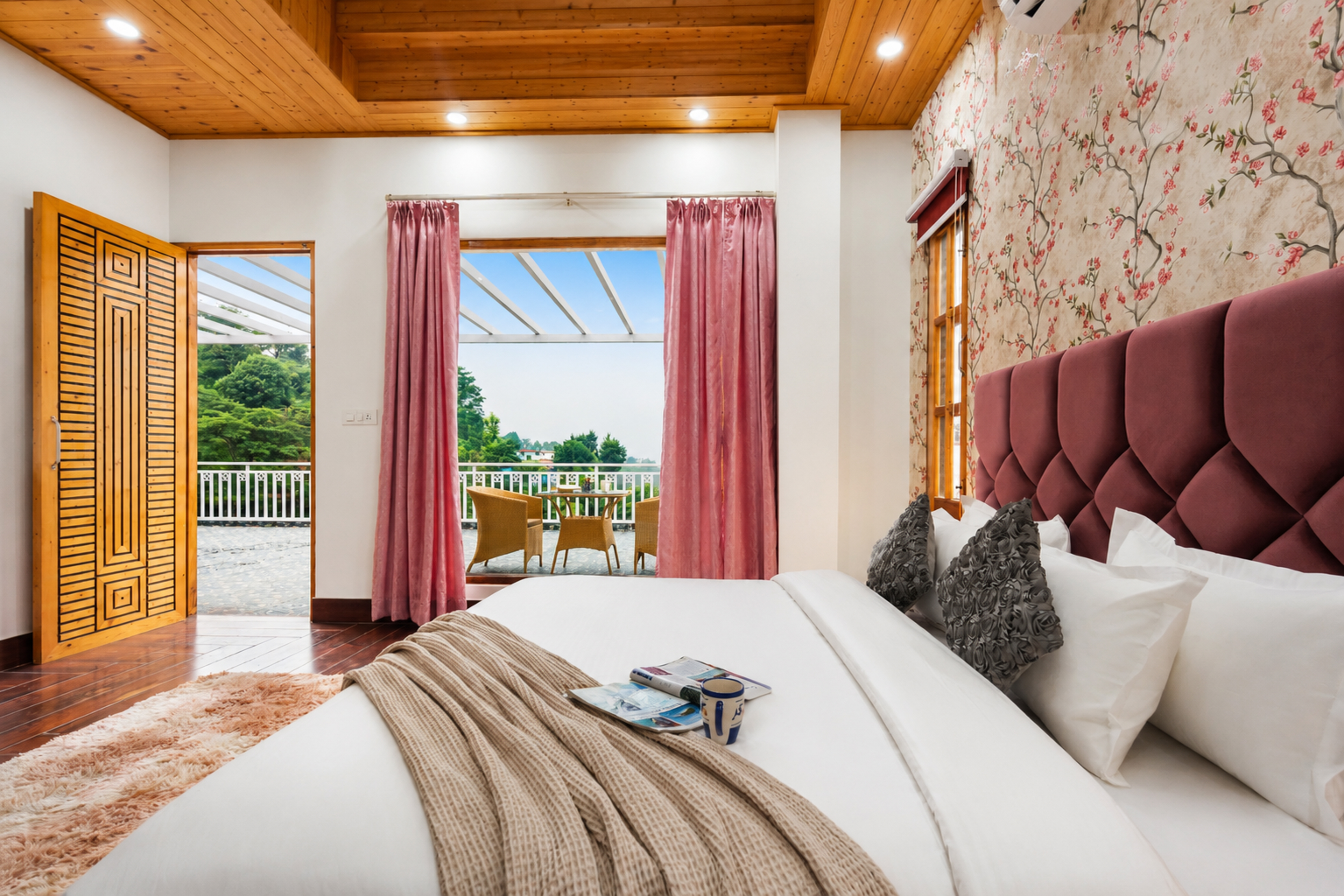 Pet-friendly 2-BHK Retreat with Patio & Restro | Near Ashwani Khad Waterfall — photo 30
