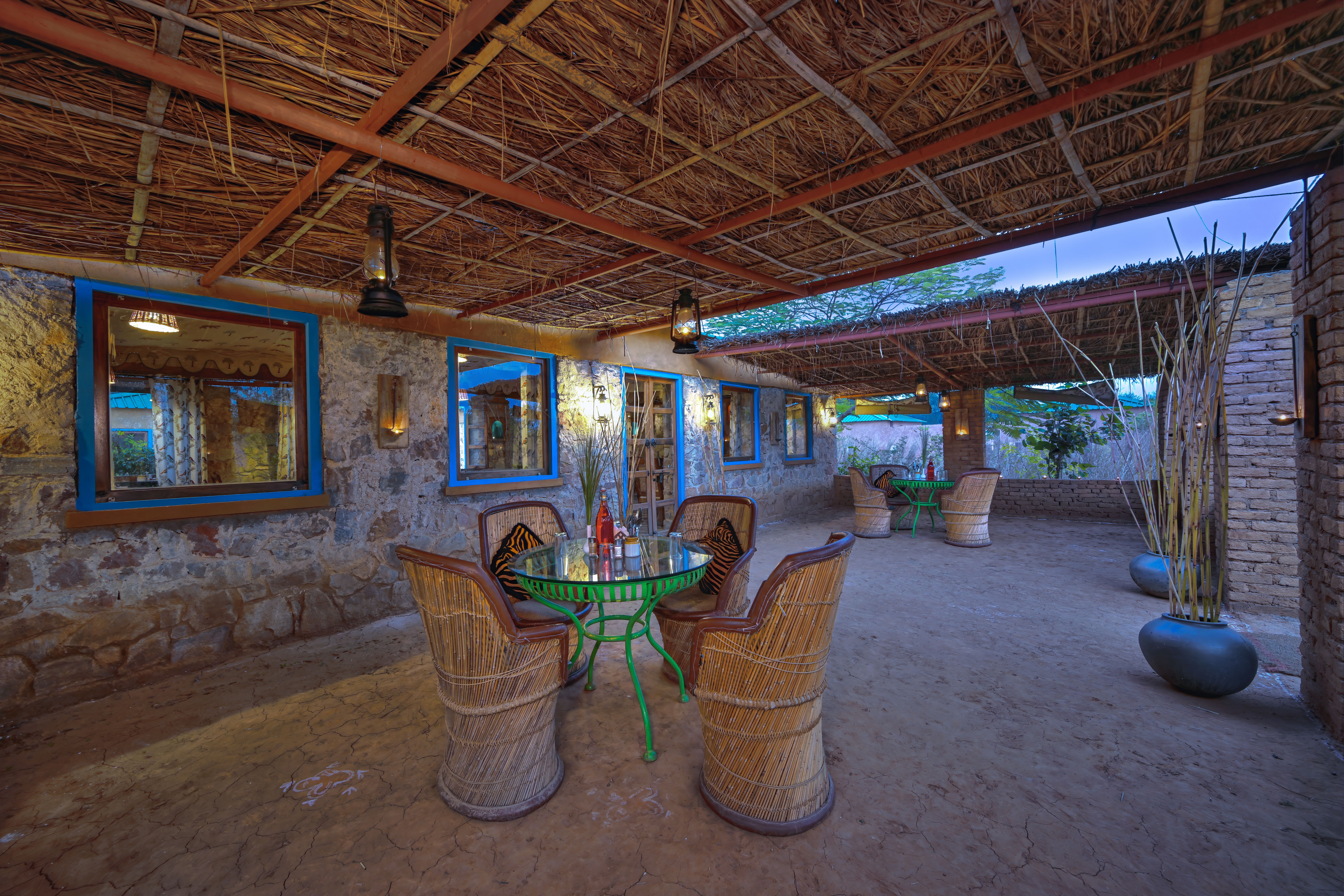 Outdoor dining area 