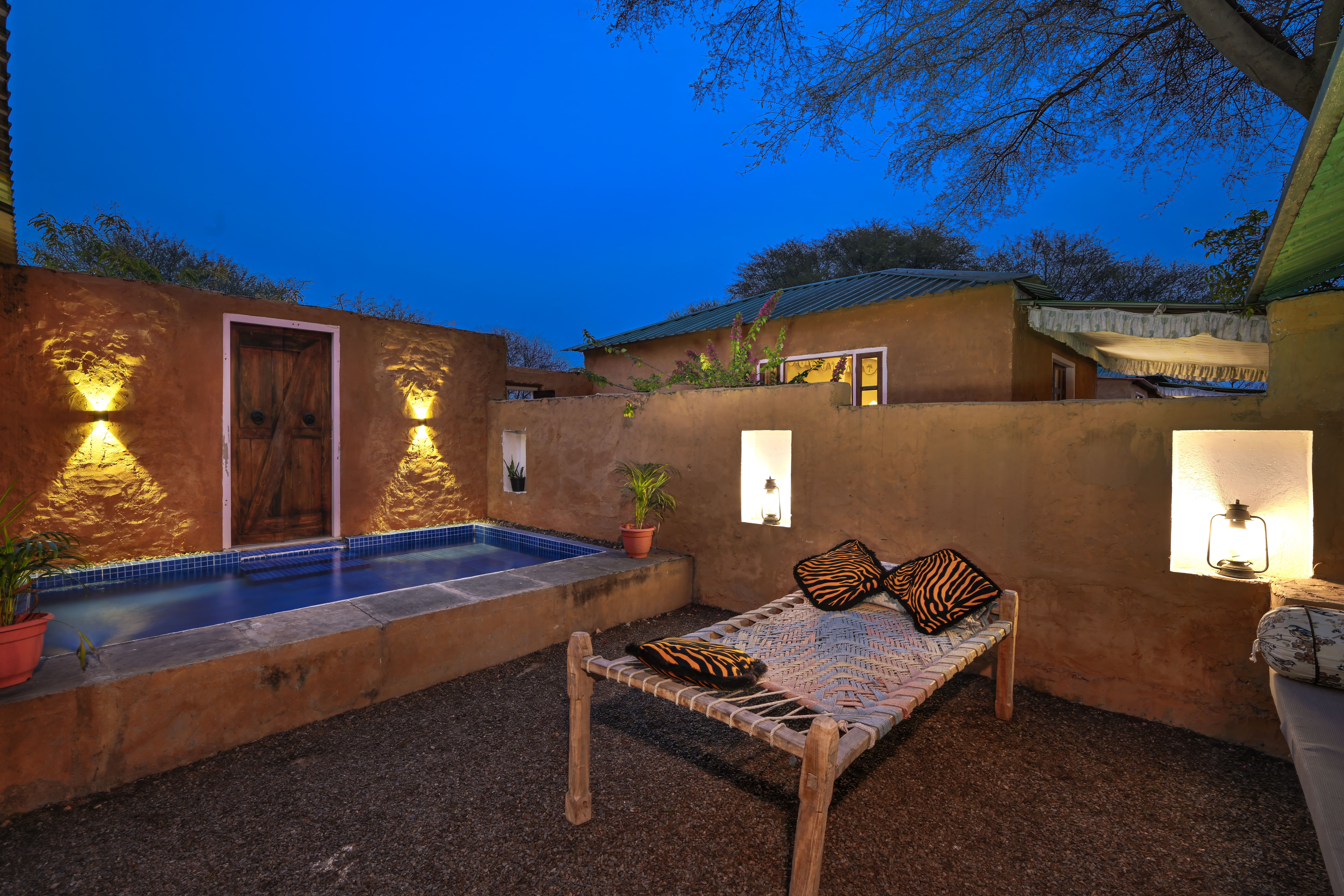Plunge pool
