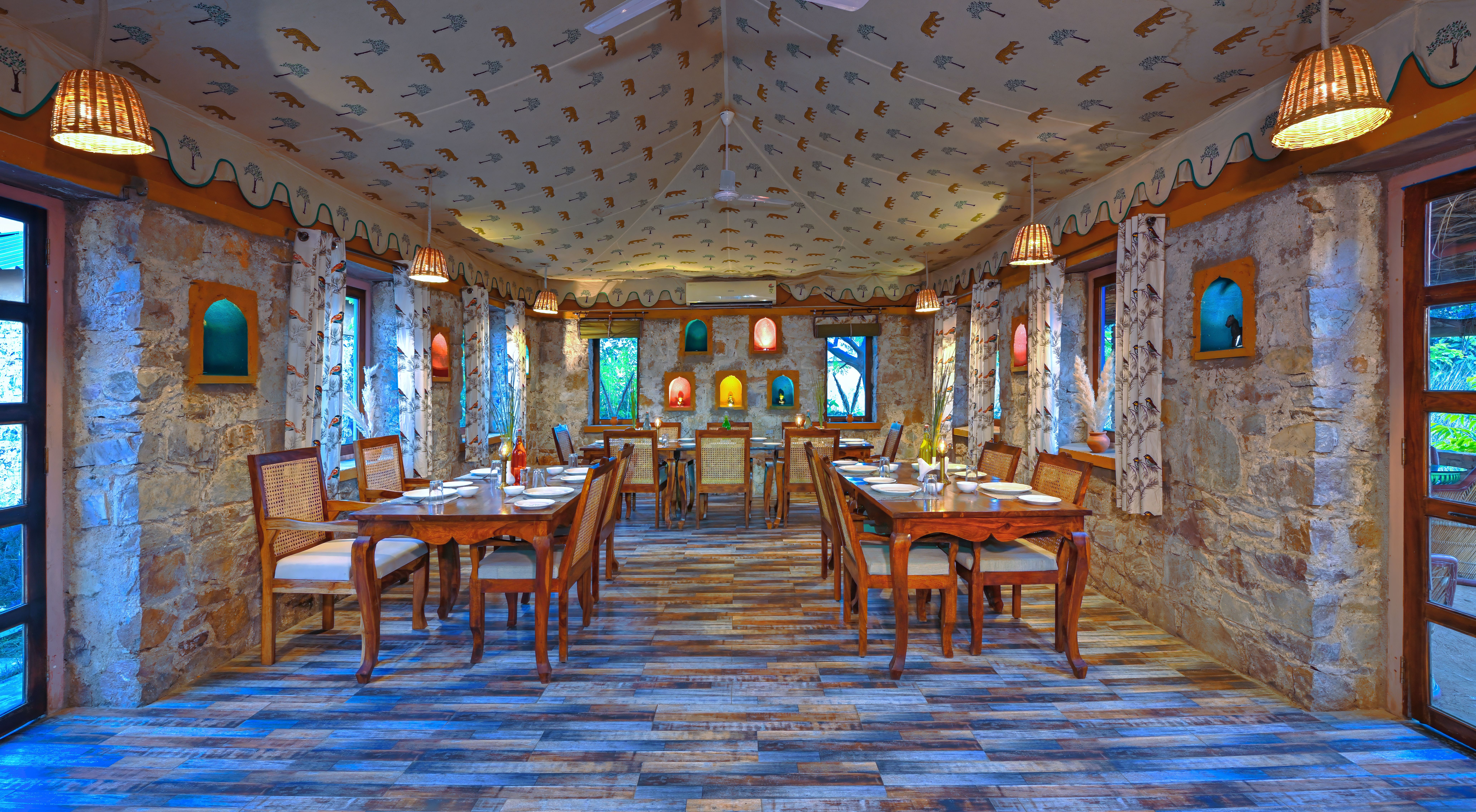 In-house restaurant 