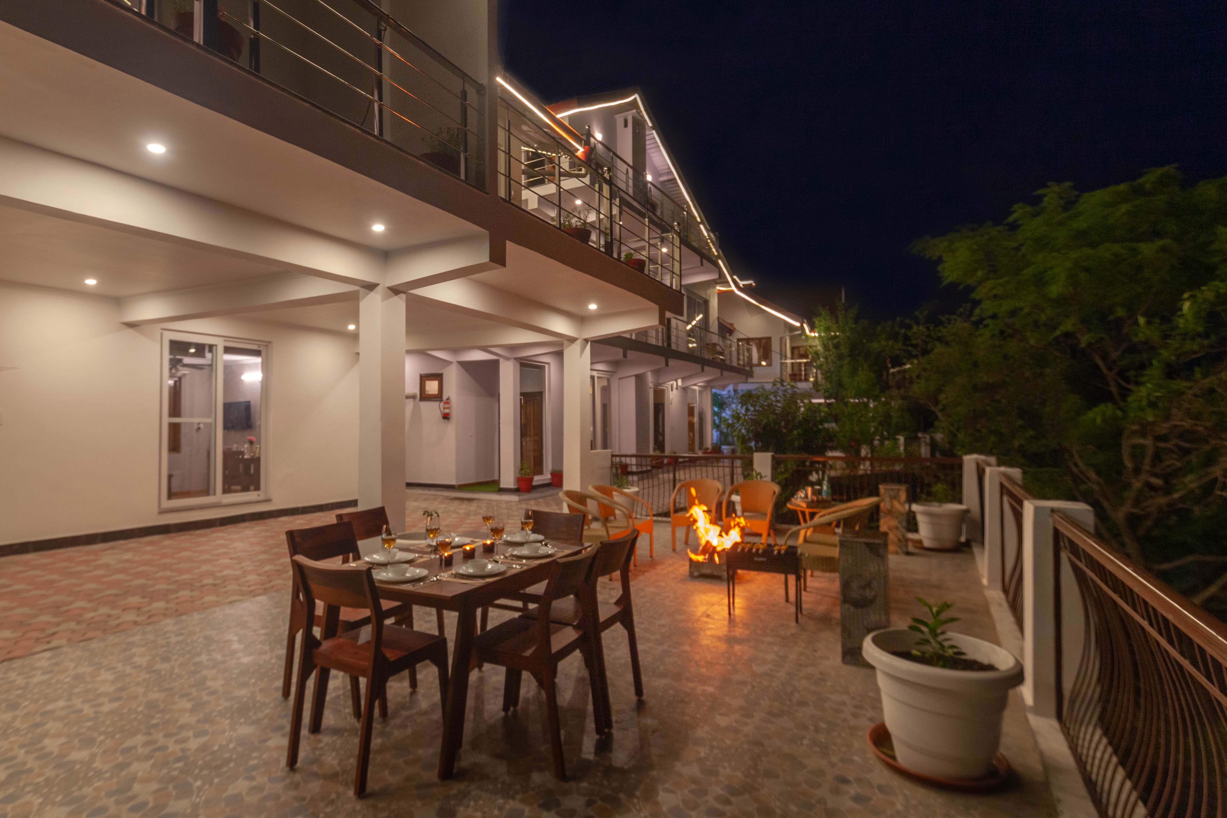 1 Bedroom | Outdoor Sitting Area | Hill Views | Pet friendly — photo 3