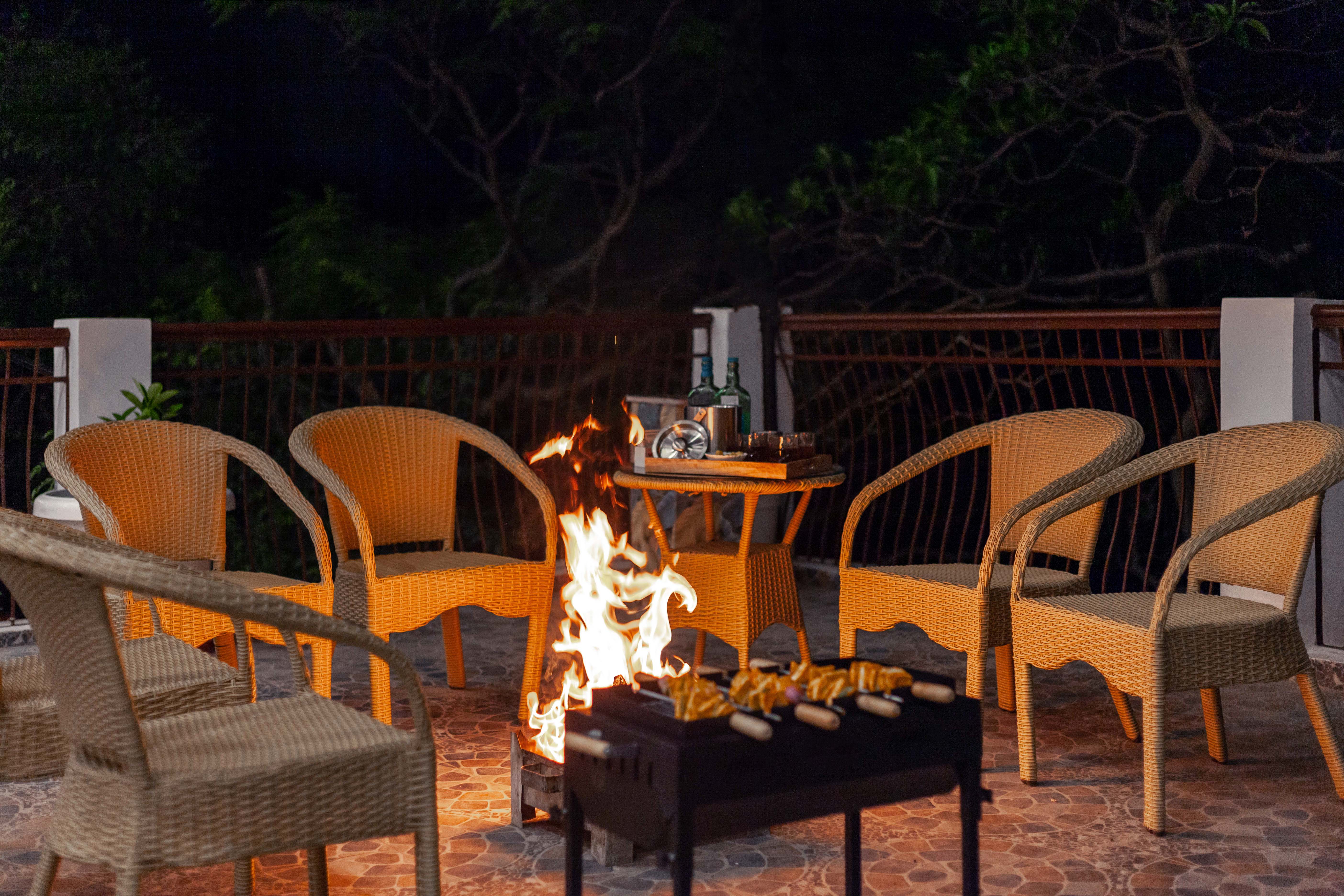 1 Bedroom | Outdoor Sitting Area | Hill Views | Pet friendly — photo 2