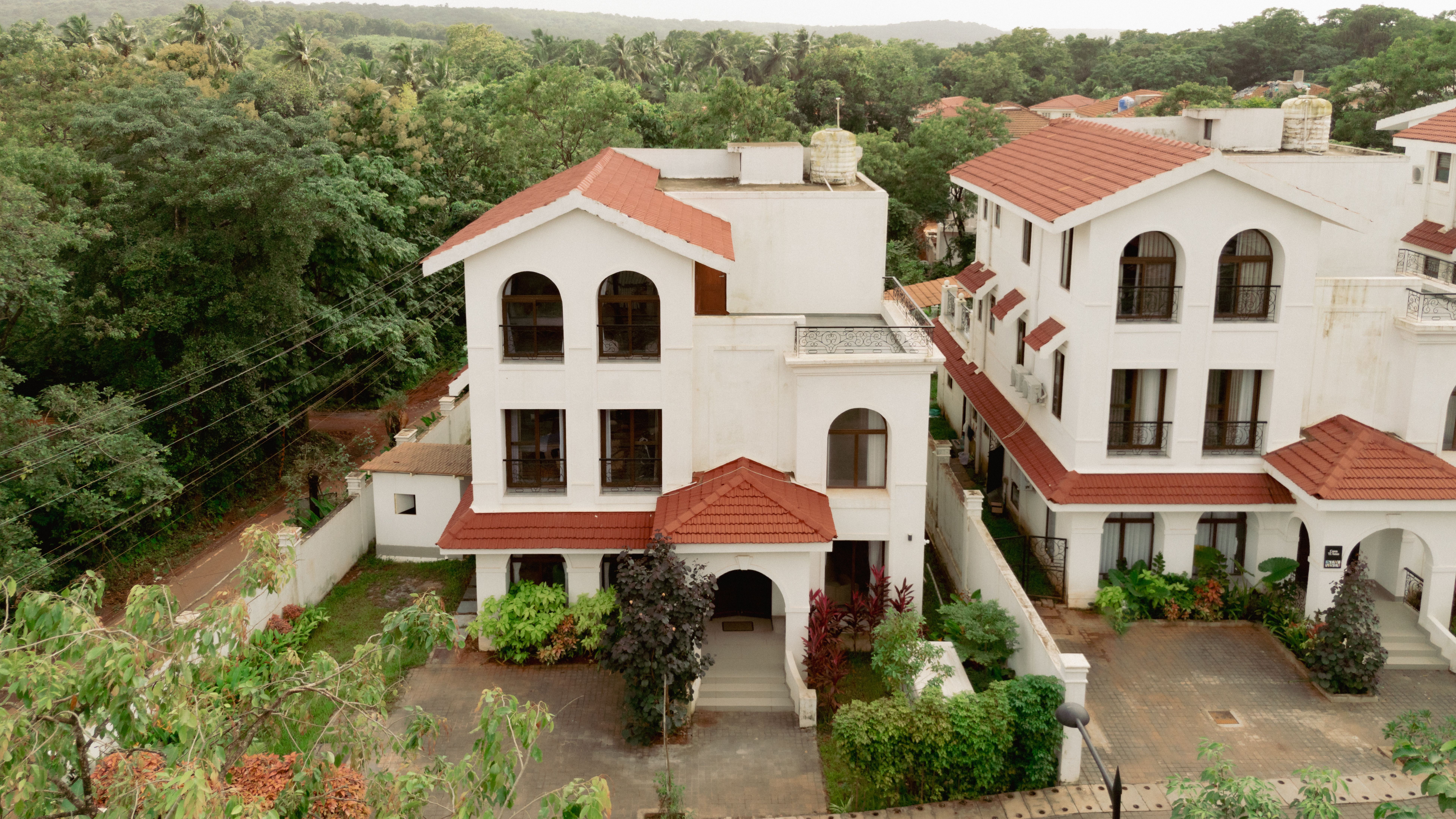 Casa Verdea | 4-BHK Villa With Private Pool & Lift; Near Popular Restaurants