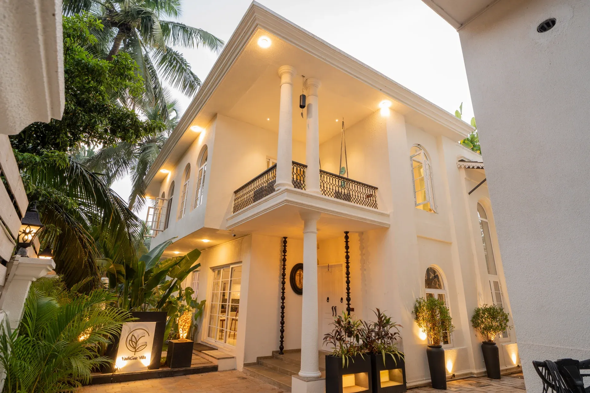 YashGeet Villa | 4-BHK | Pvt Pool | Terrace | Garden | Jacuzzi - Image 2