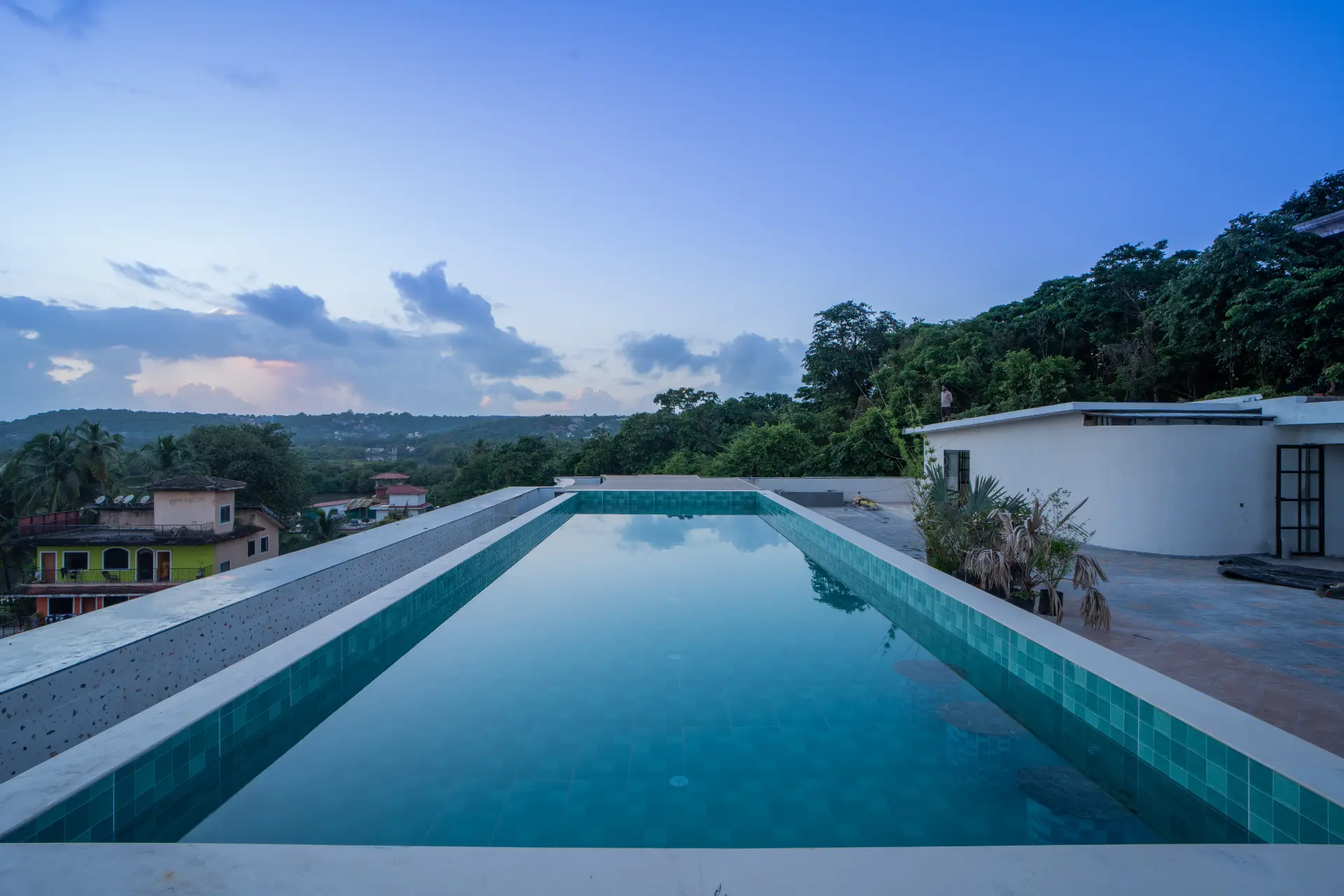 Kamerios Maris | 1-BHK | Jacuzzi | Common Rooftop Pool | Lift  - Image 3
