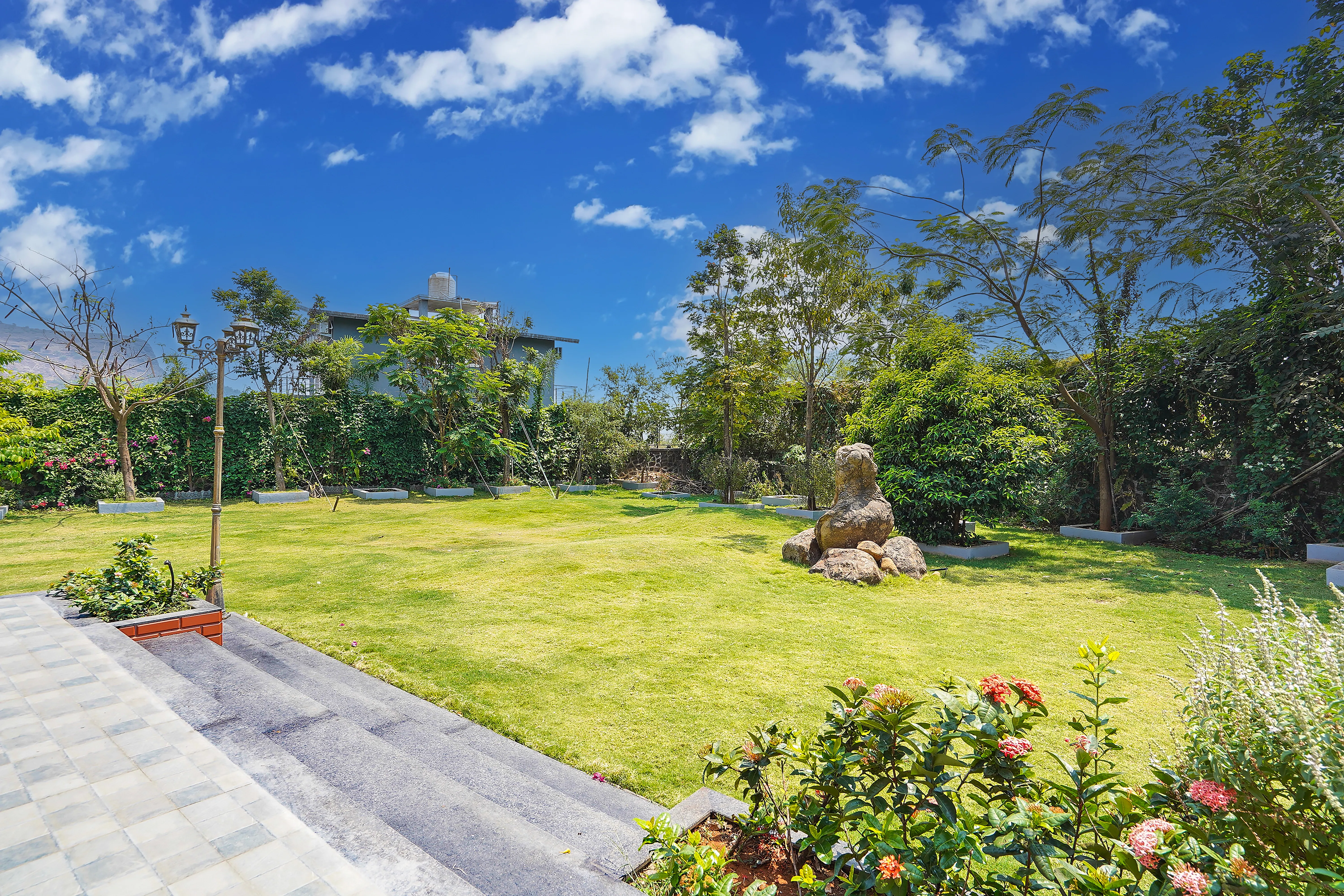 Nimishka Villa, Lonavala - Garden