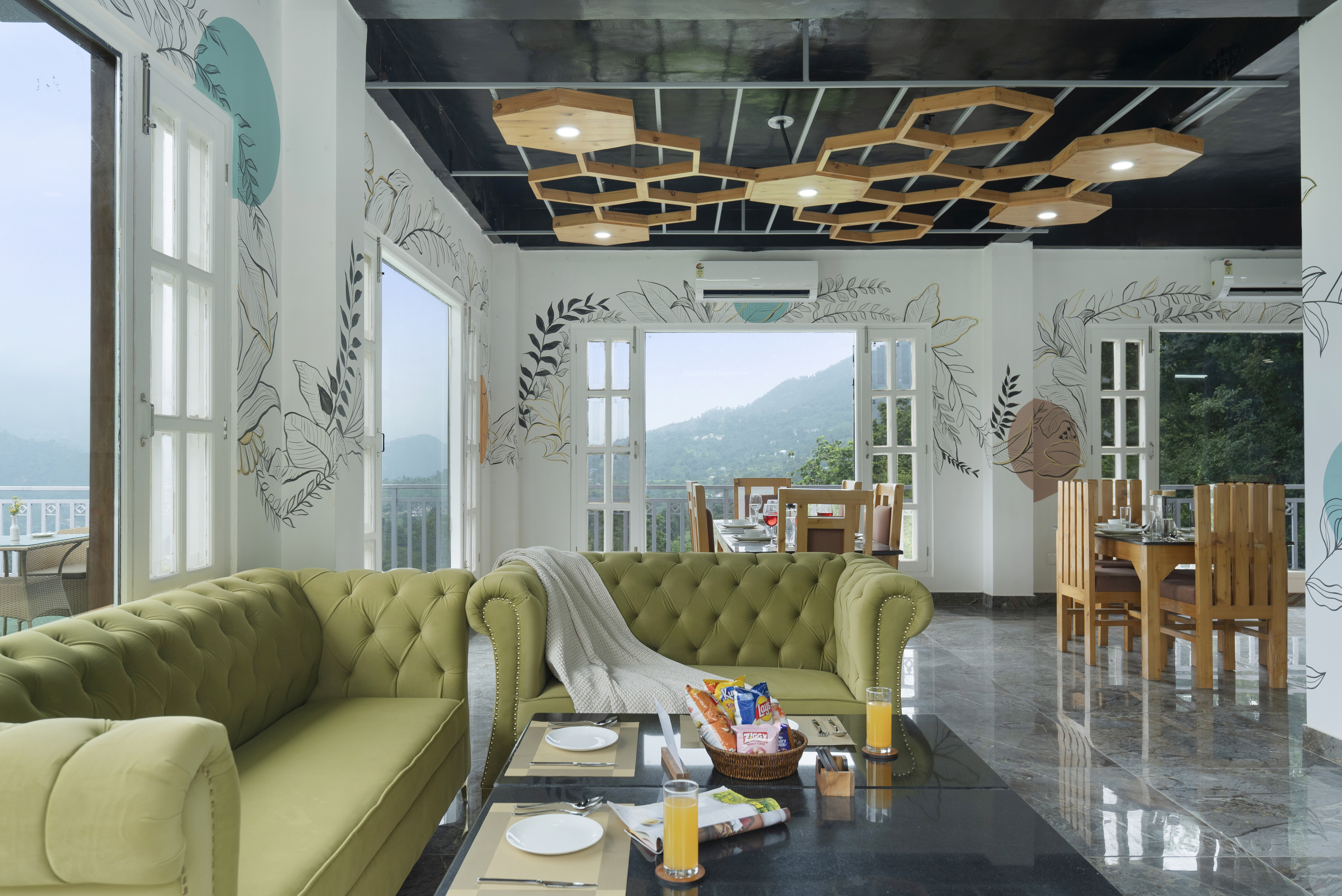 Pet-friendly 2-BHK Retreat with Patio & Restro | Near Ashwani Khad Waterfall — photo 5