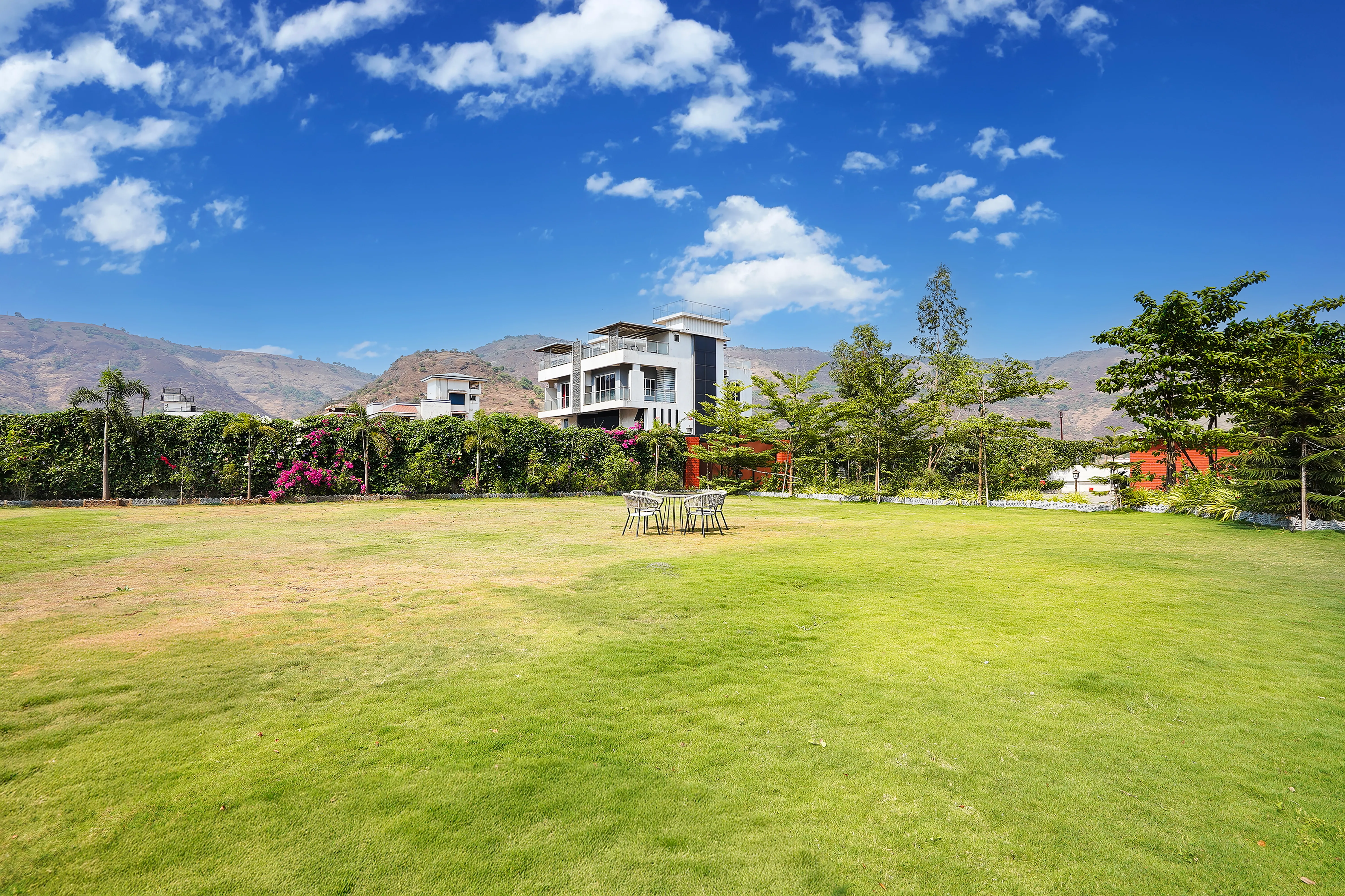 Nimishka Villa, Lonavala - Garden