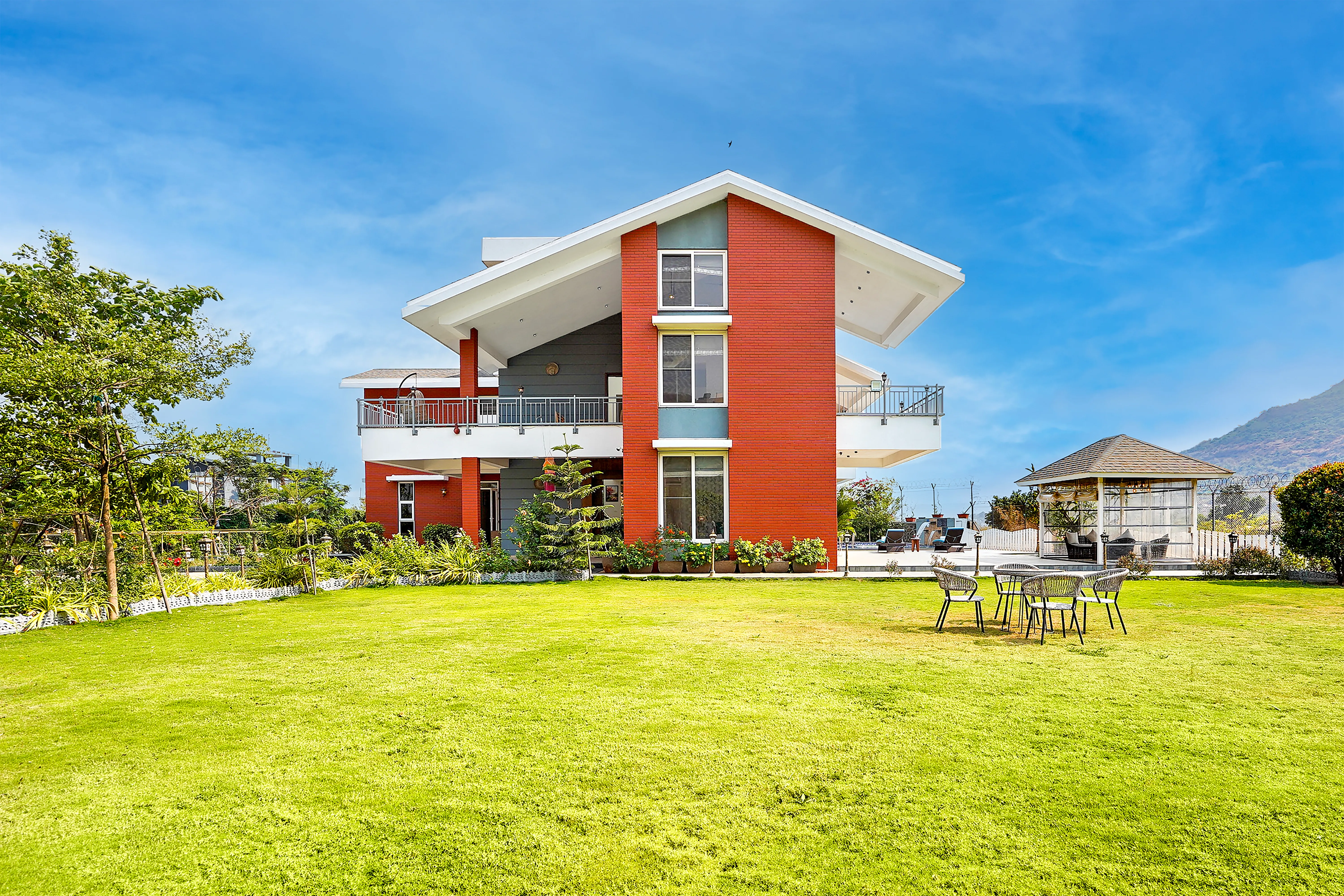 Nimishka Villa, Lonavala - Garden