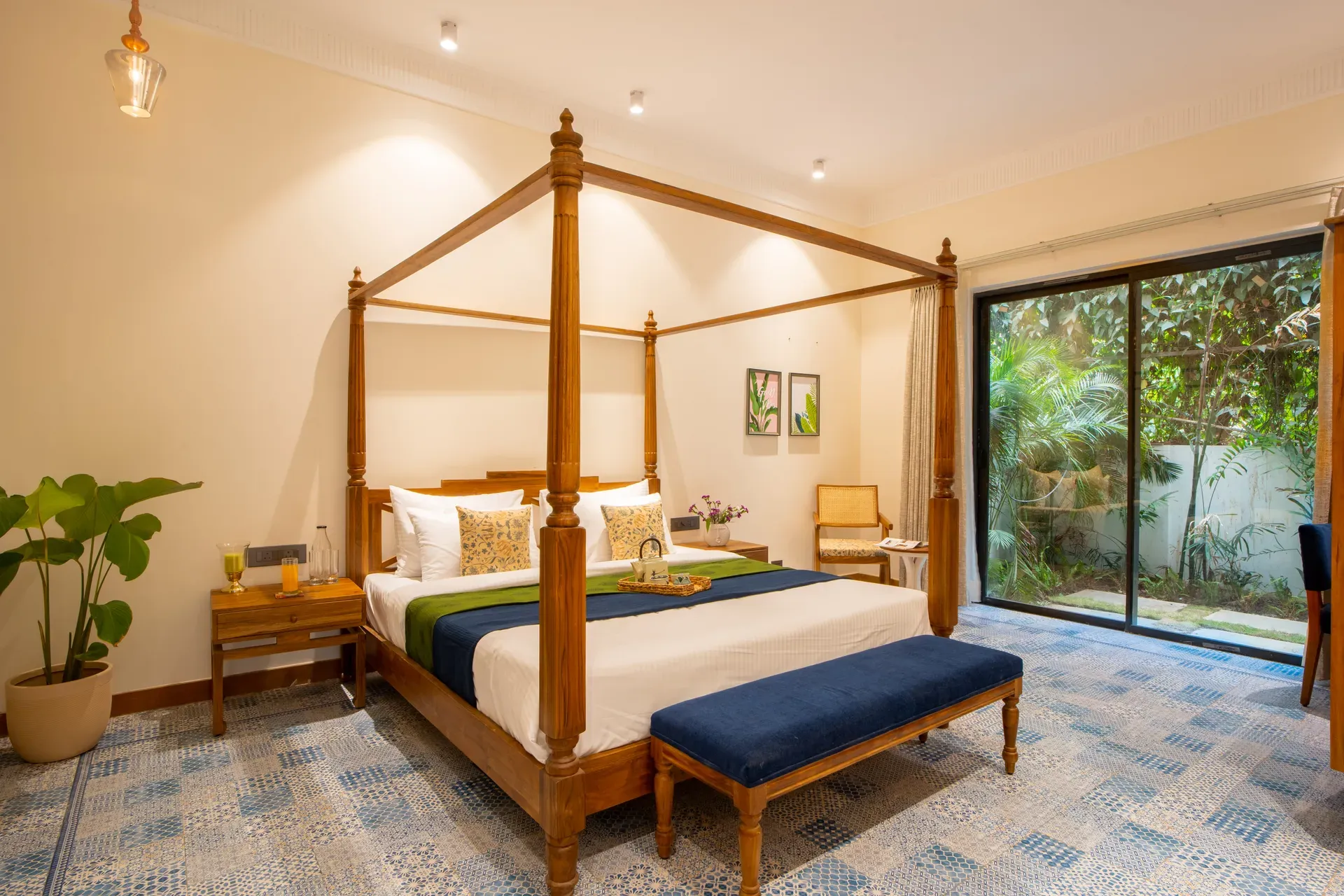 Laguna Pulse | Luxe Pet-friendly 4-BHK Retreat With Private Pool, Garden & Bar