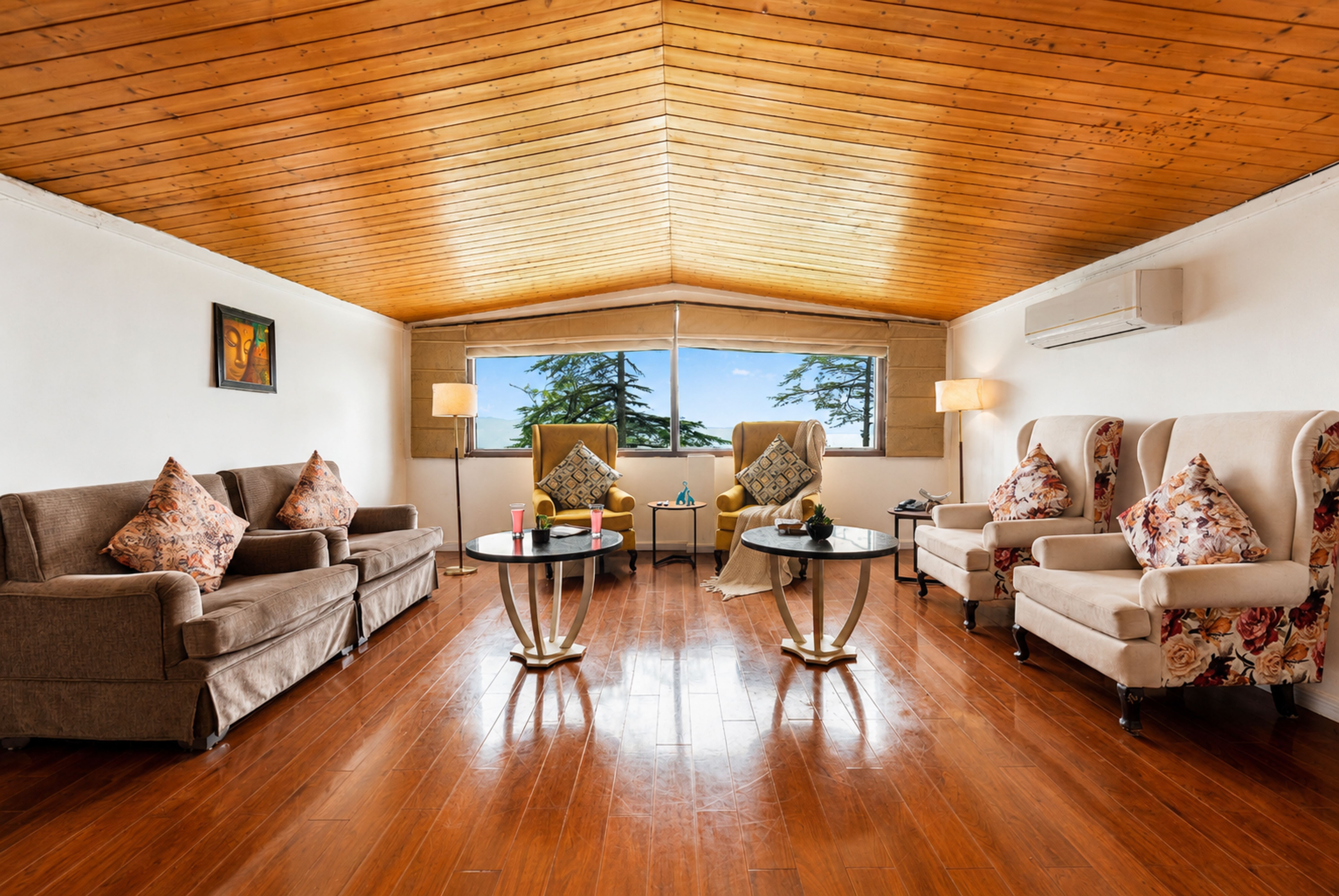 Pet-Friendly 4 BHK Attic Apartment with Private Balconies, Forest View, Reception & Indoor Games — photo 30